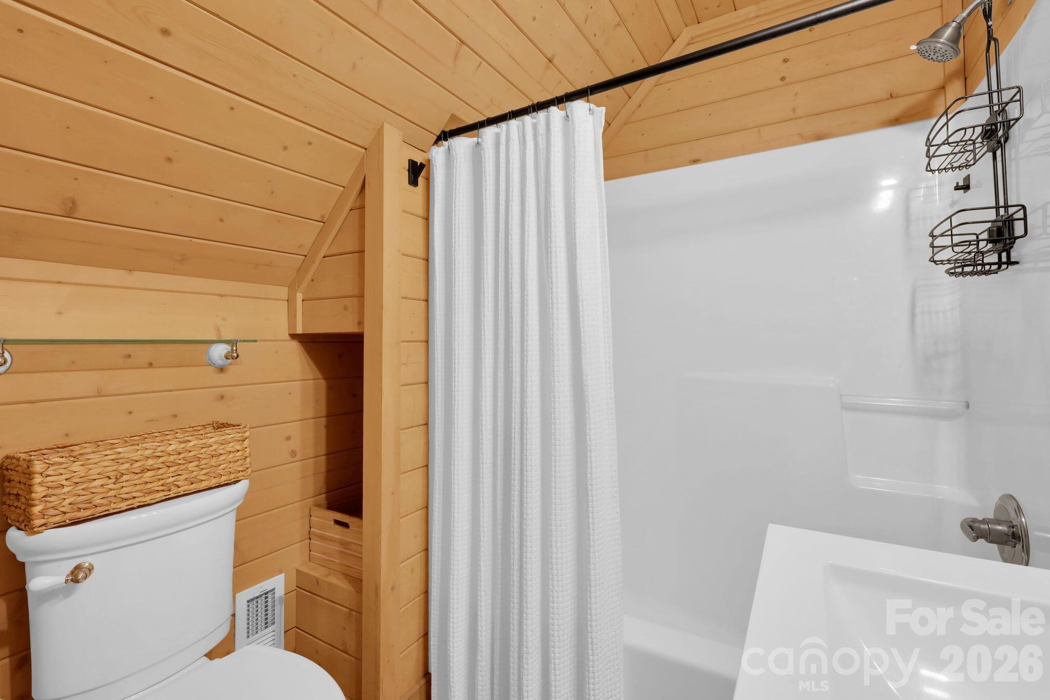 1416 Indian Lake Drive Property Photo 23