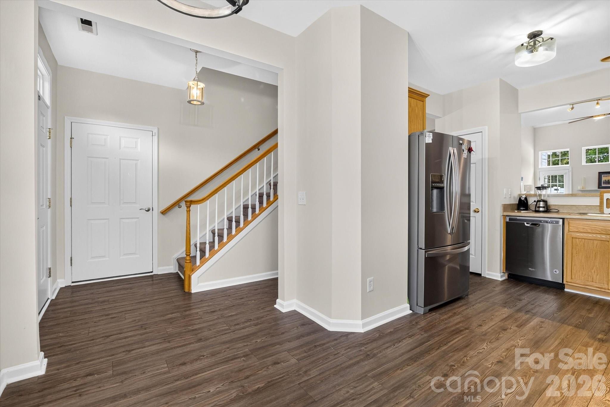 624 Bayou Circle Property Photo 4