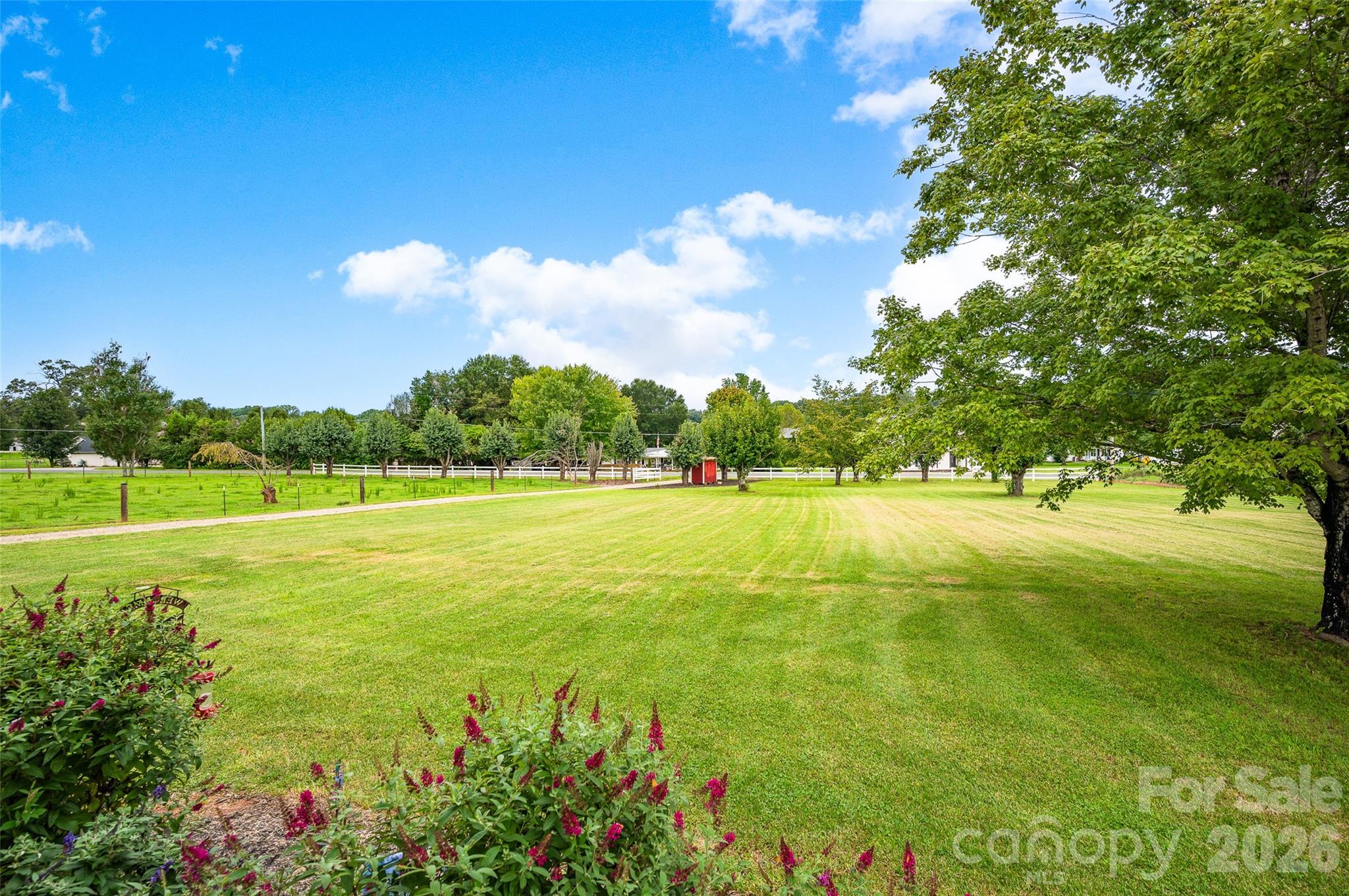 433 Mock Mill Road Property Photo 6