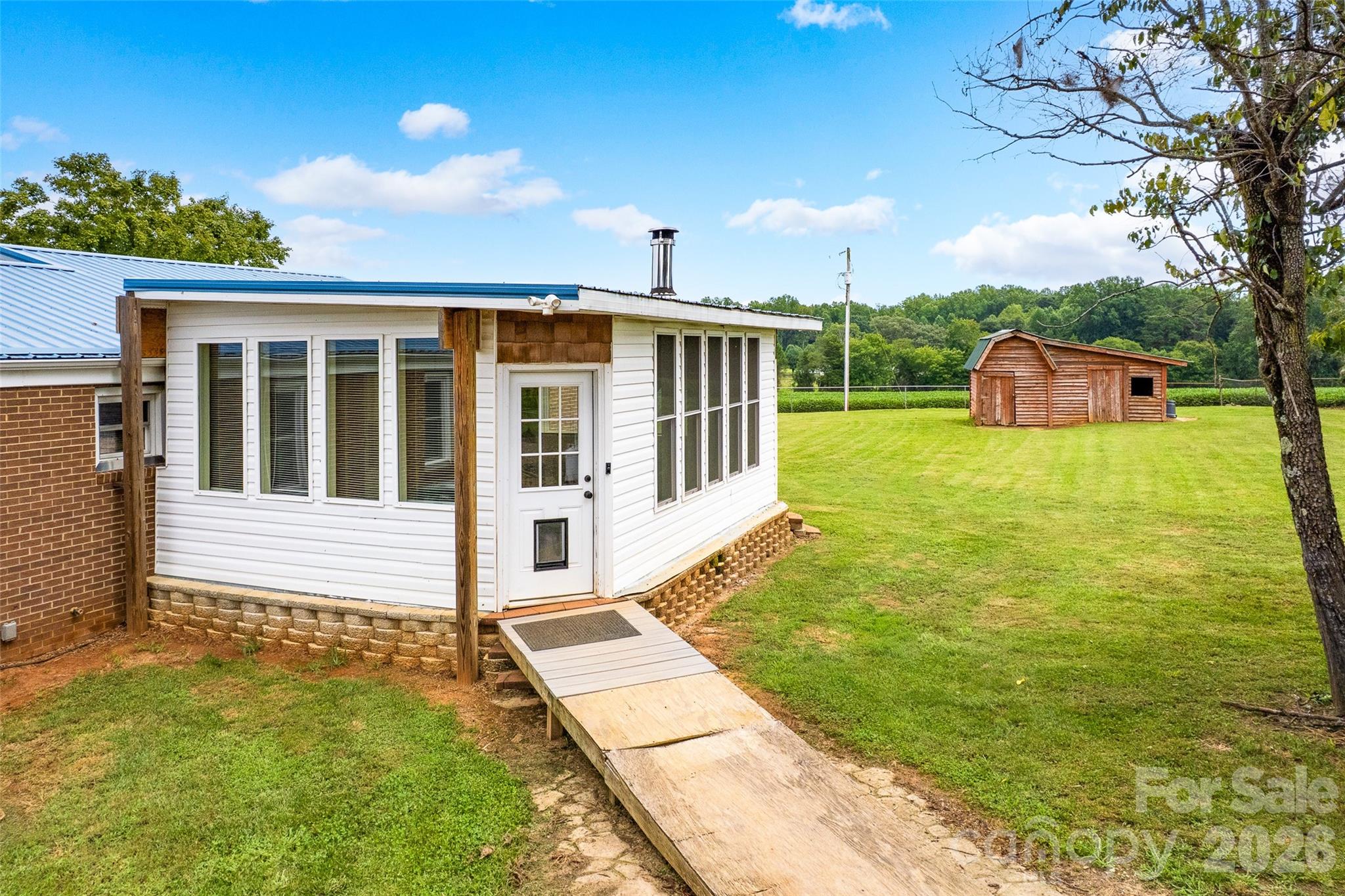 433 Mock Mill Road Property Photo 14