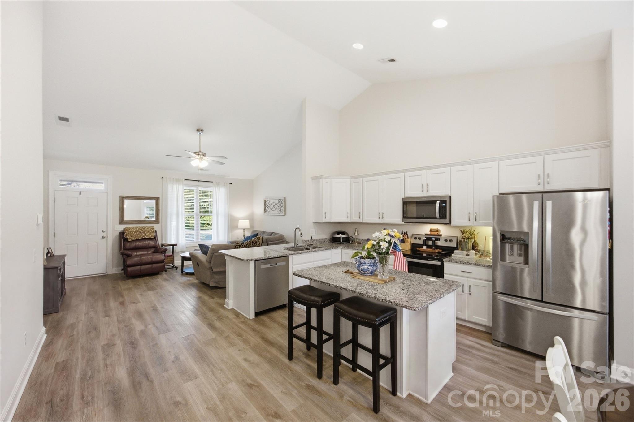 3177 Yosemite Drive Property Photo 12