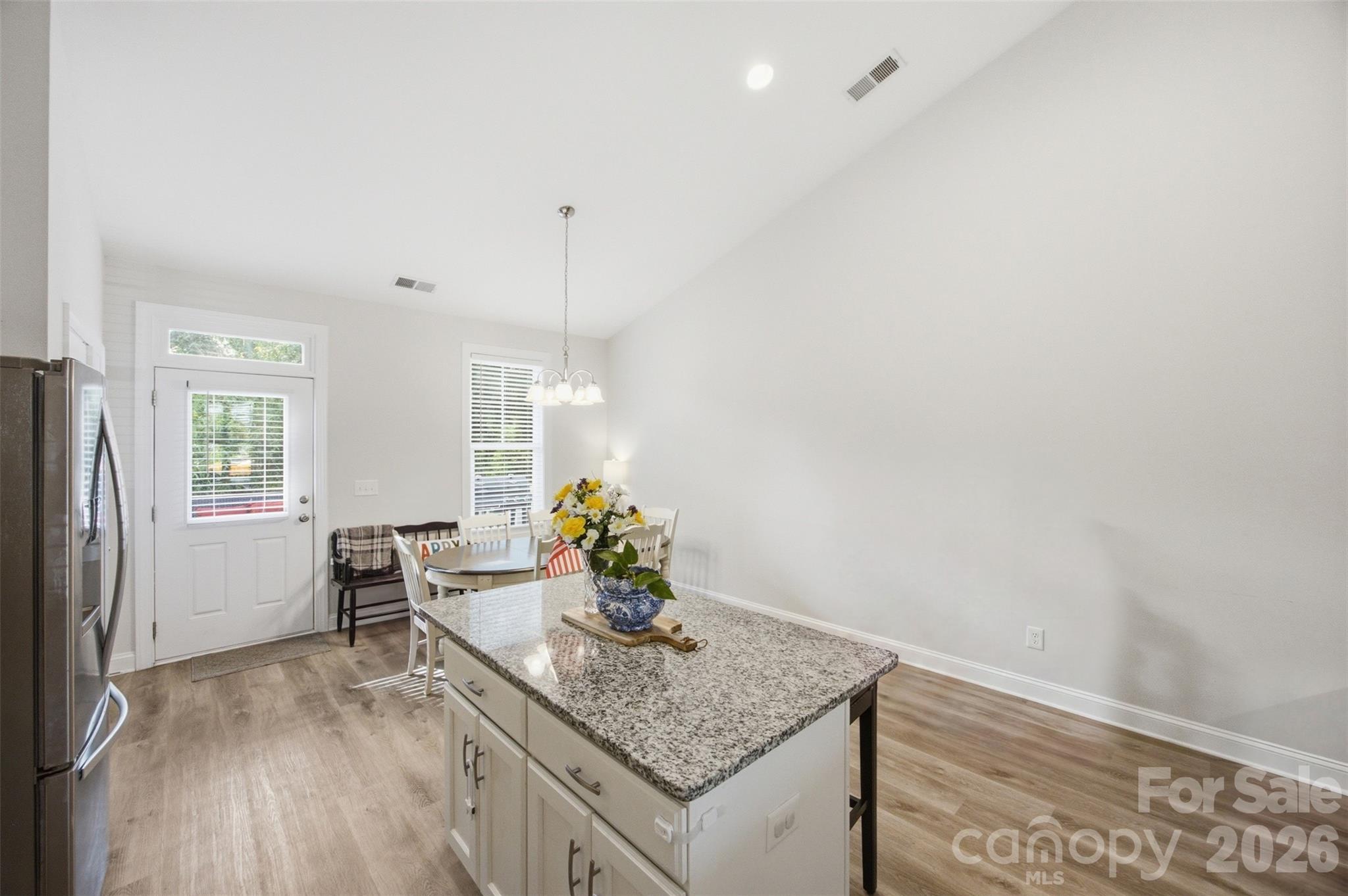 3177 Yosemite Drive Property Photo 13
