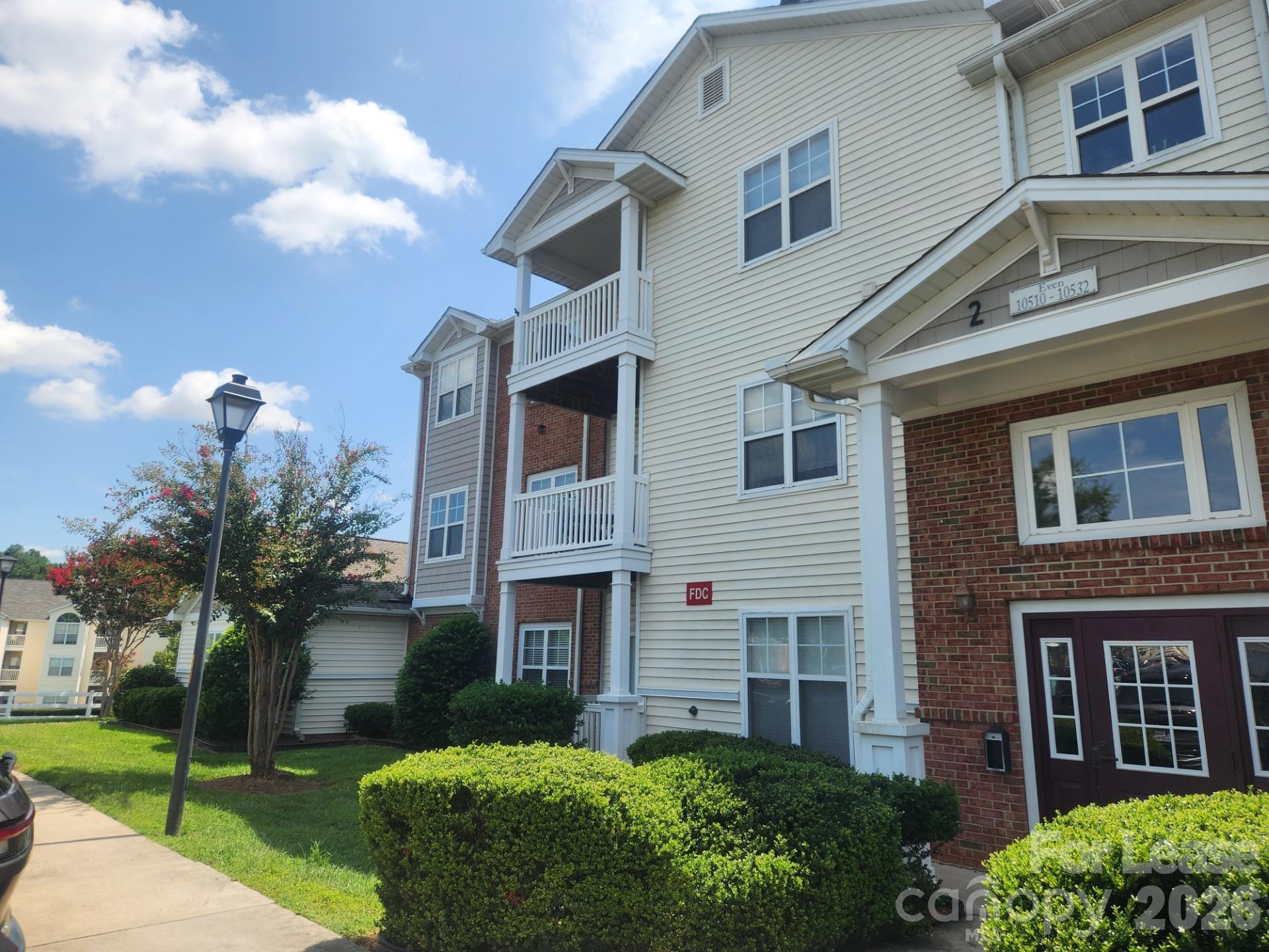 10522 Hill Point Court Property Photo 1