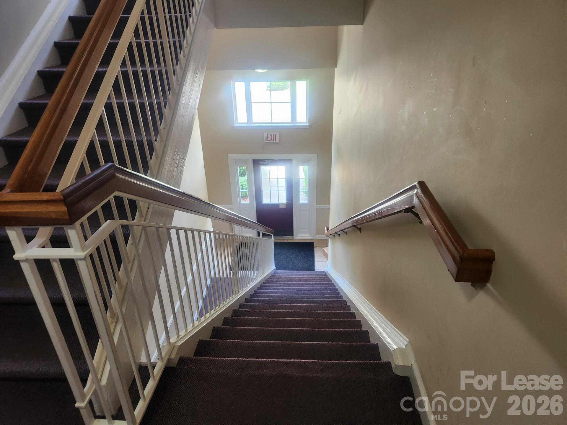 10522 Hill Point Court Property Photo 3