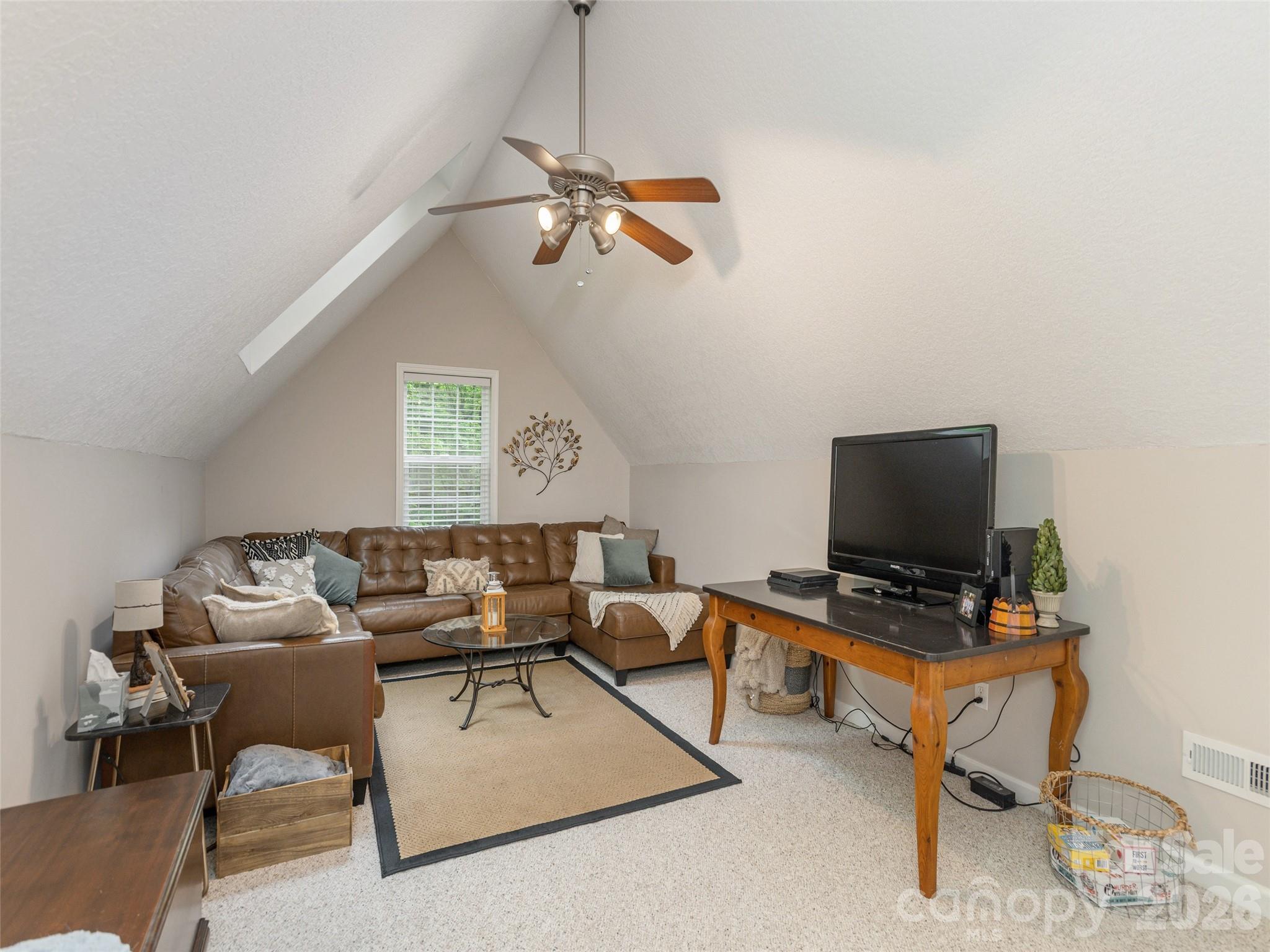 417 Blue Mist Way Property Photo 34