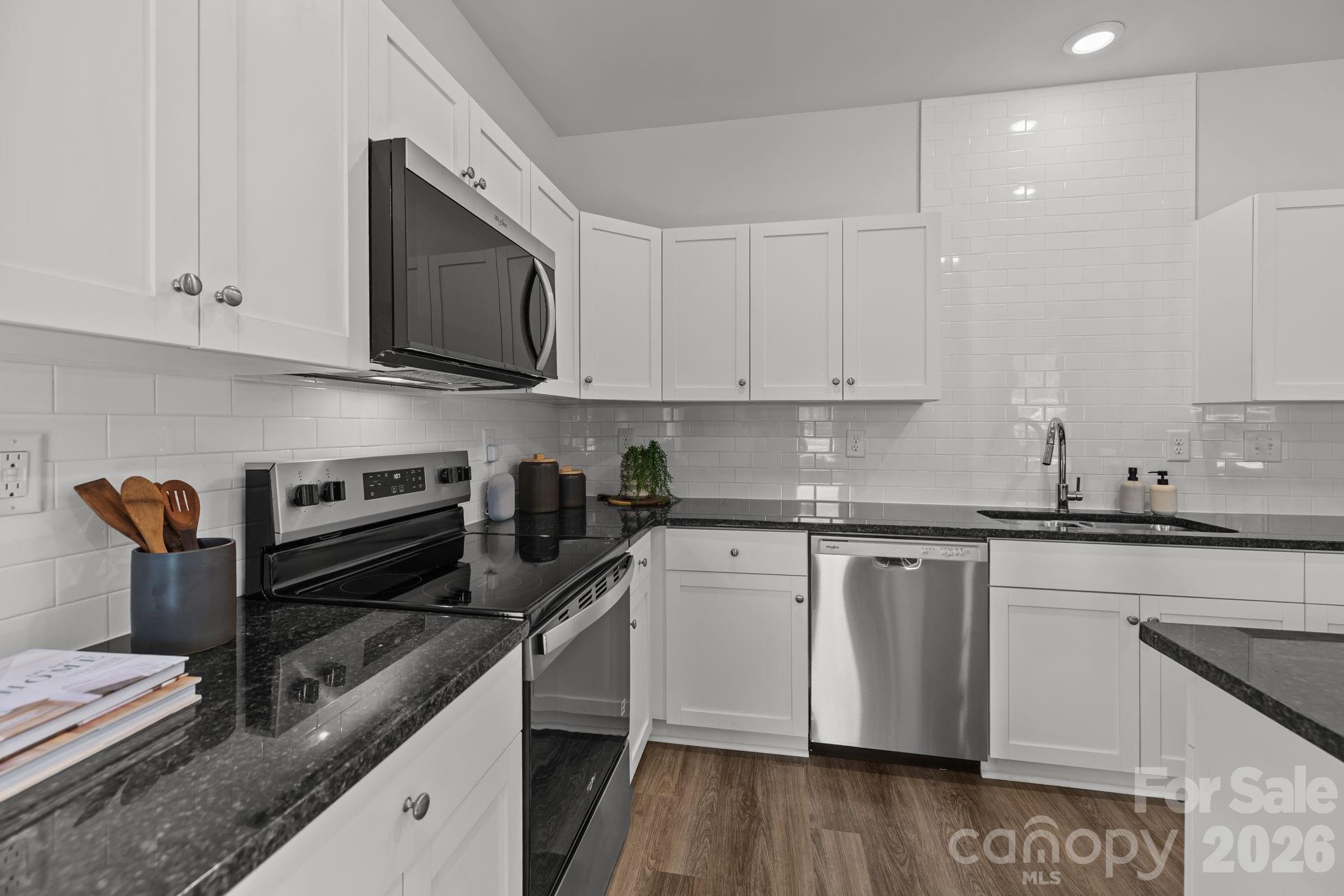 4611 Green Drake Drive 24 Property Photo 15