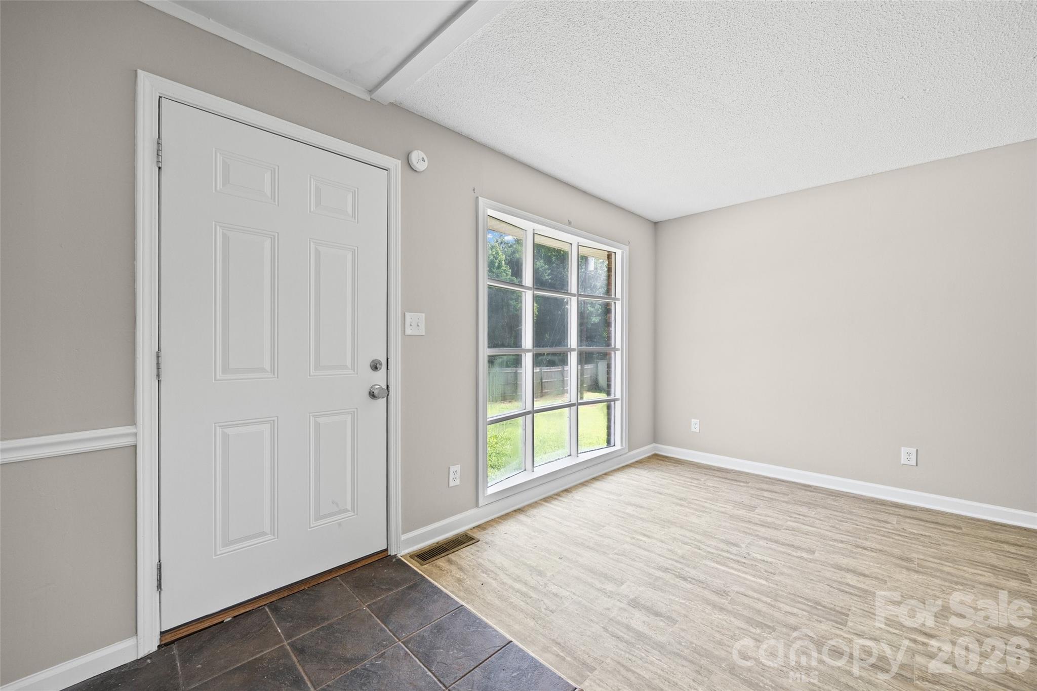 195 Moda Road Property Photo 3