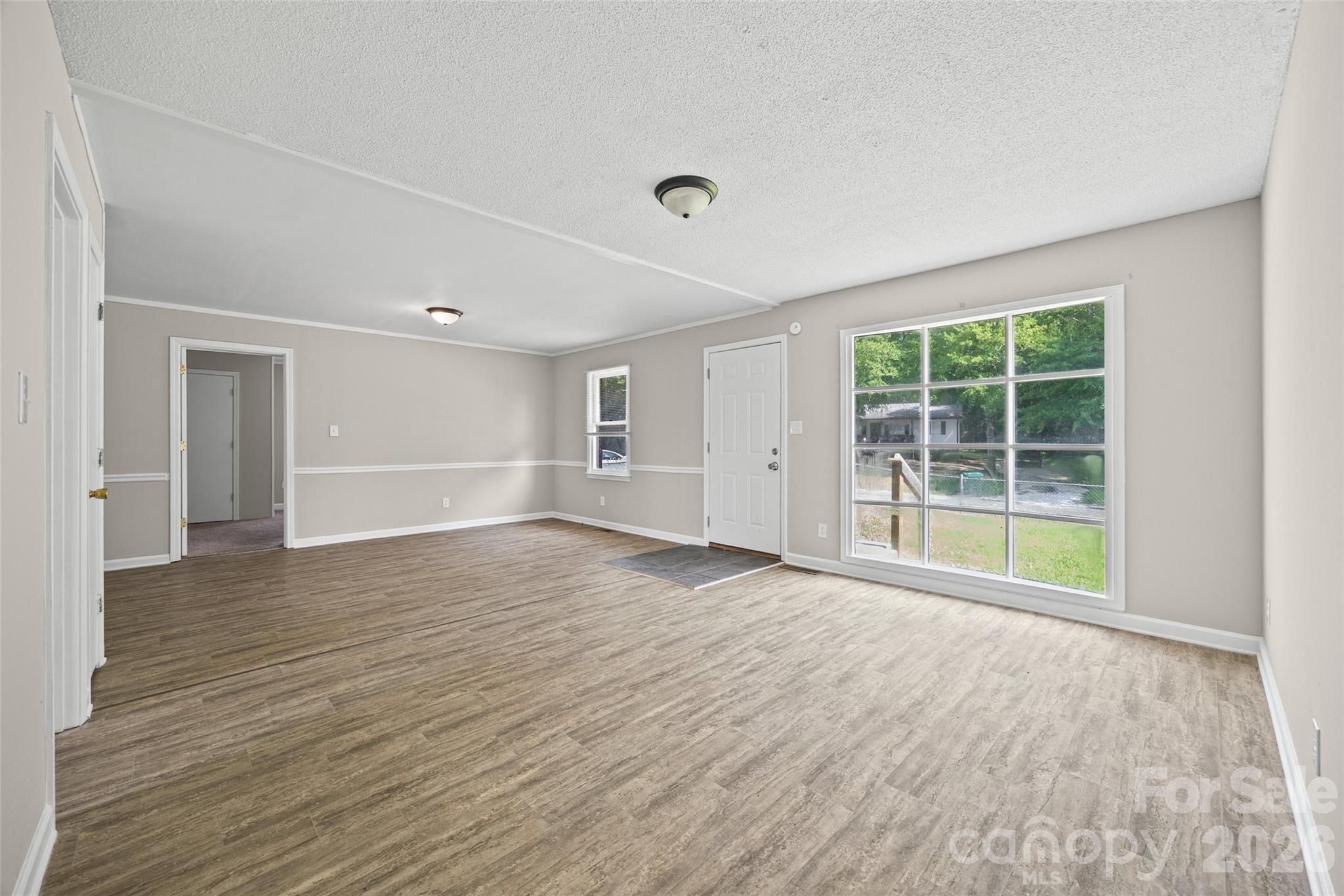 195 Moda Road Property Photo 4