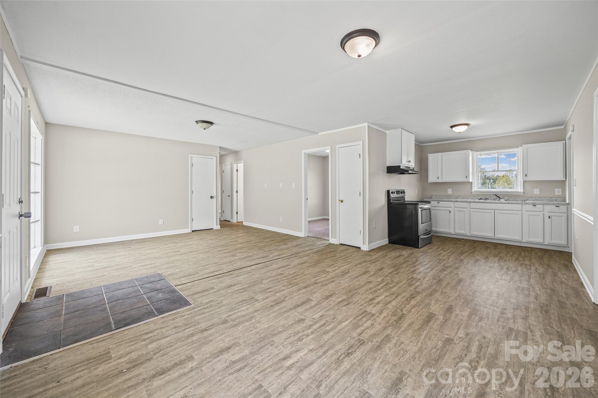 195 Moda Road Property Photo 6