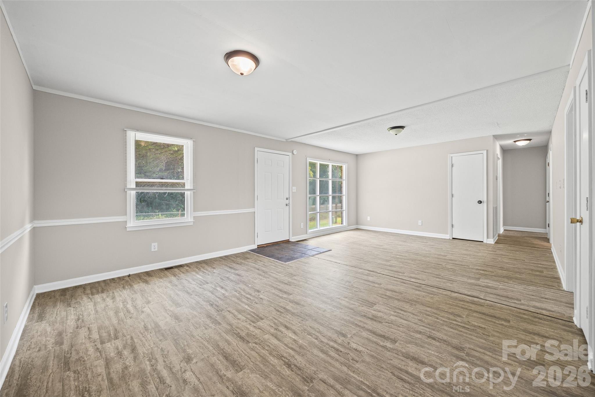 195 Moda Road Property Photo 7