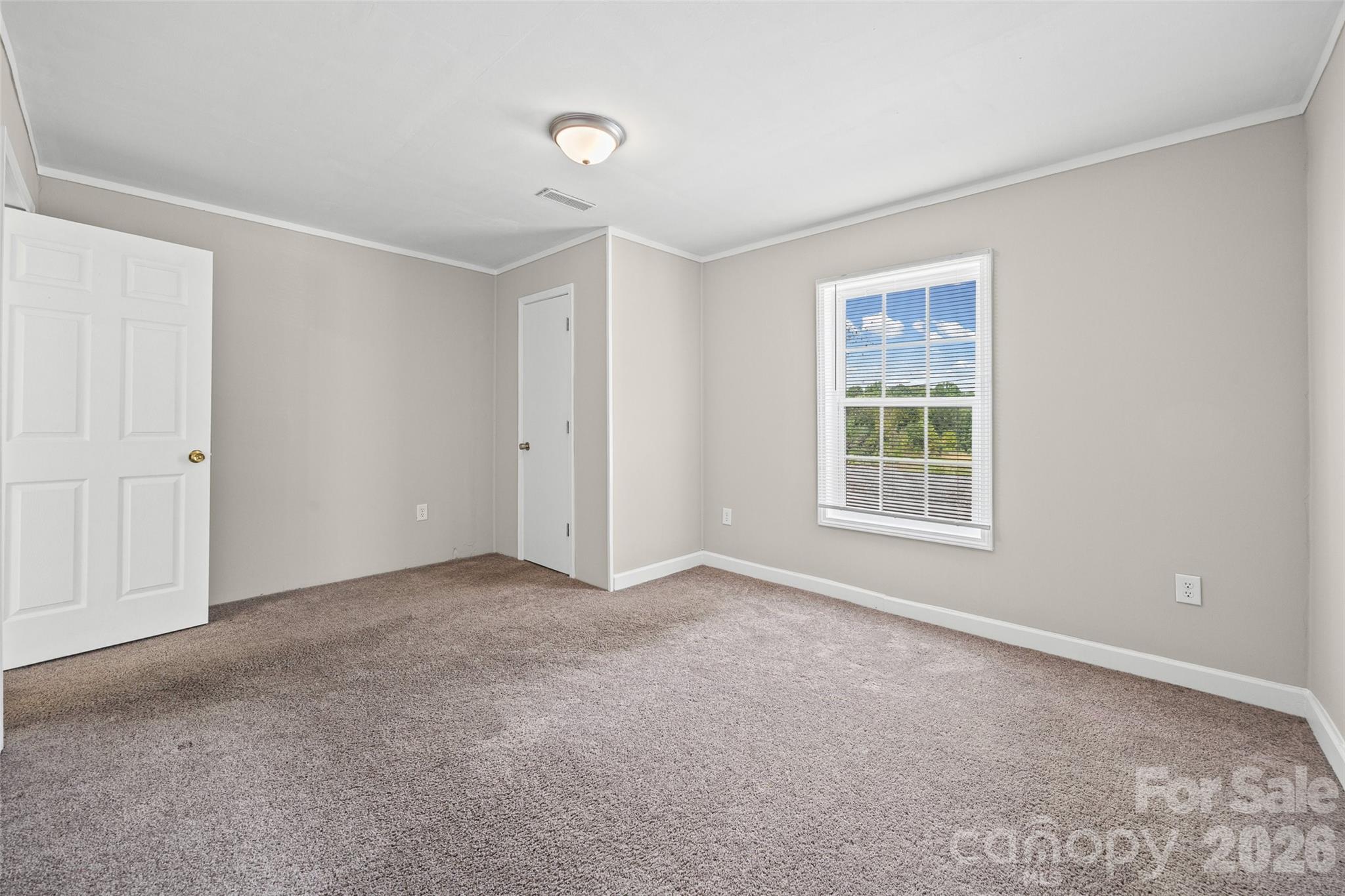 195 Moda Road Property Photo 10