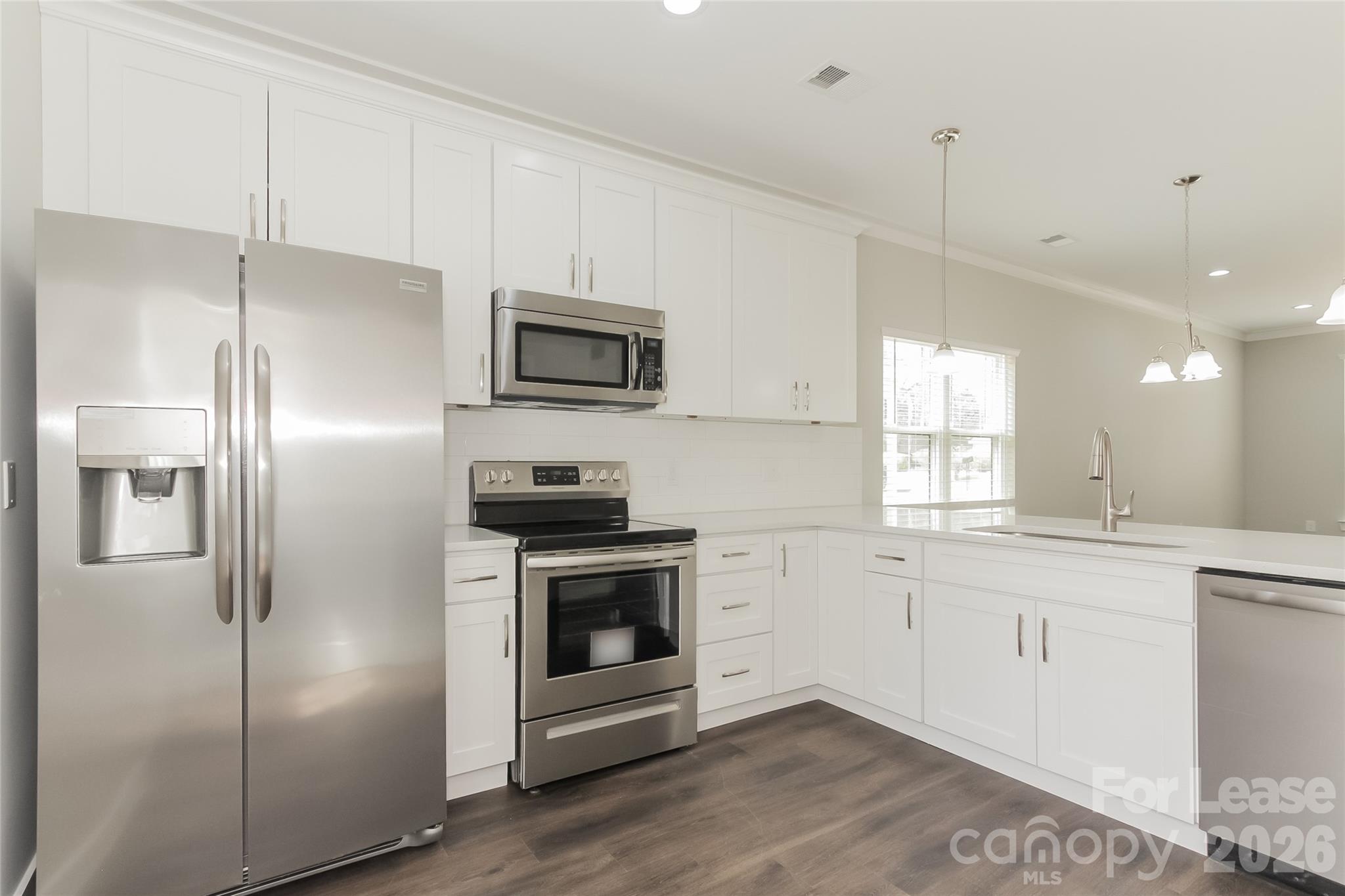 5417 Skycrest Drive Property Photo 4