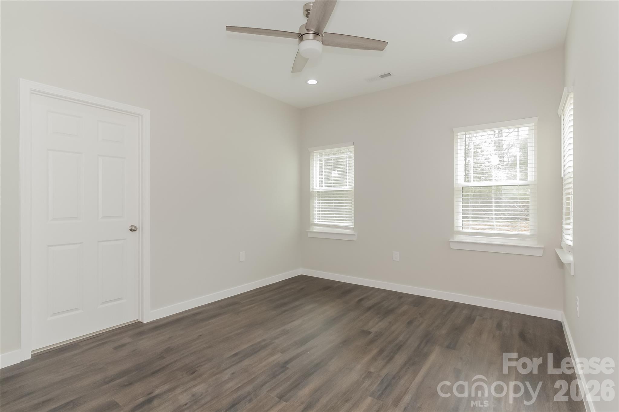 5417 Skycrest Drive Property Photo 8