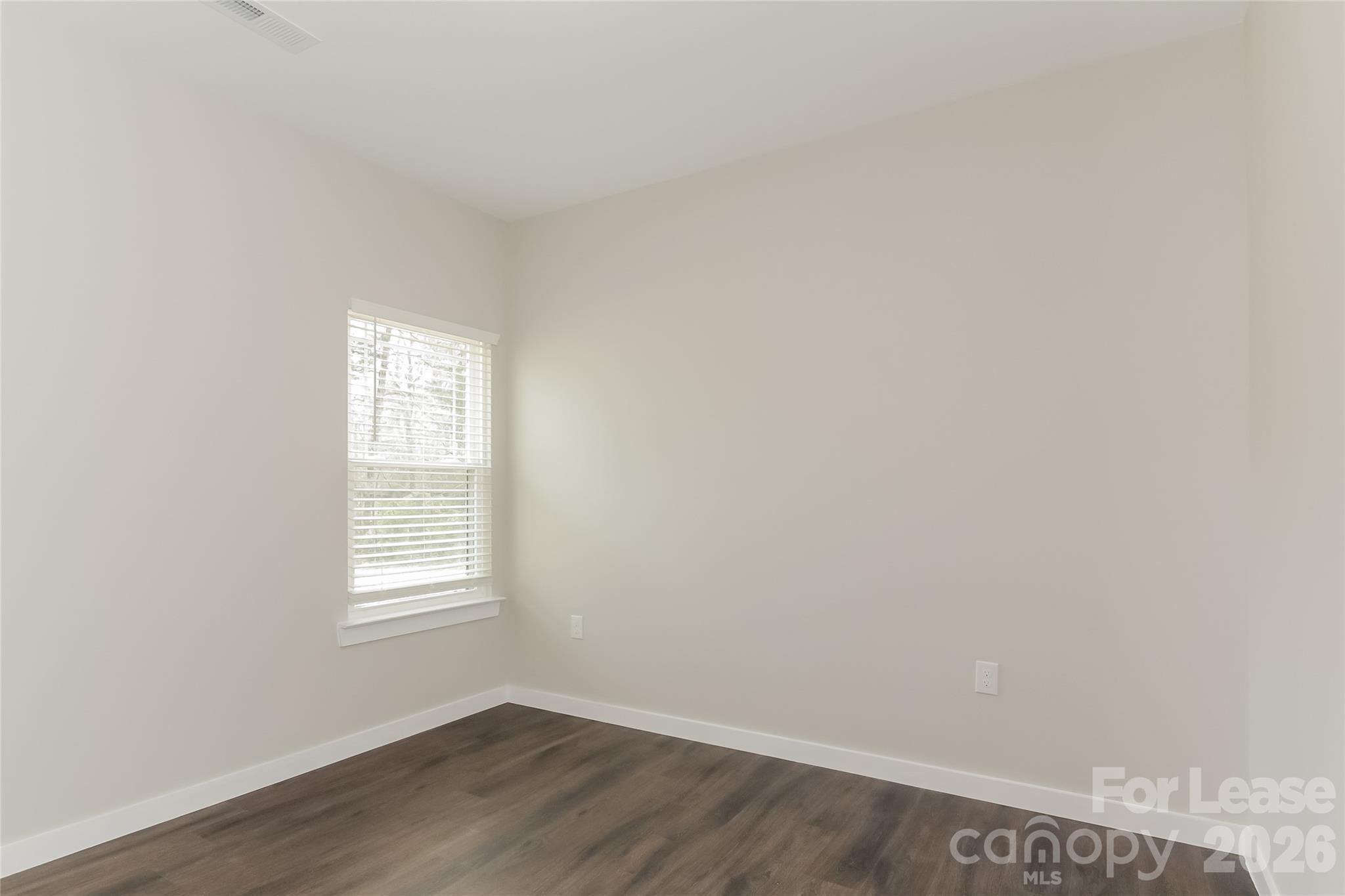 5417 Skycrest Drive Property Photo 9