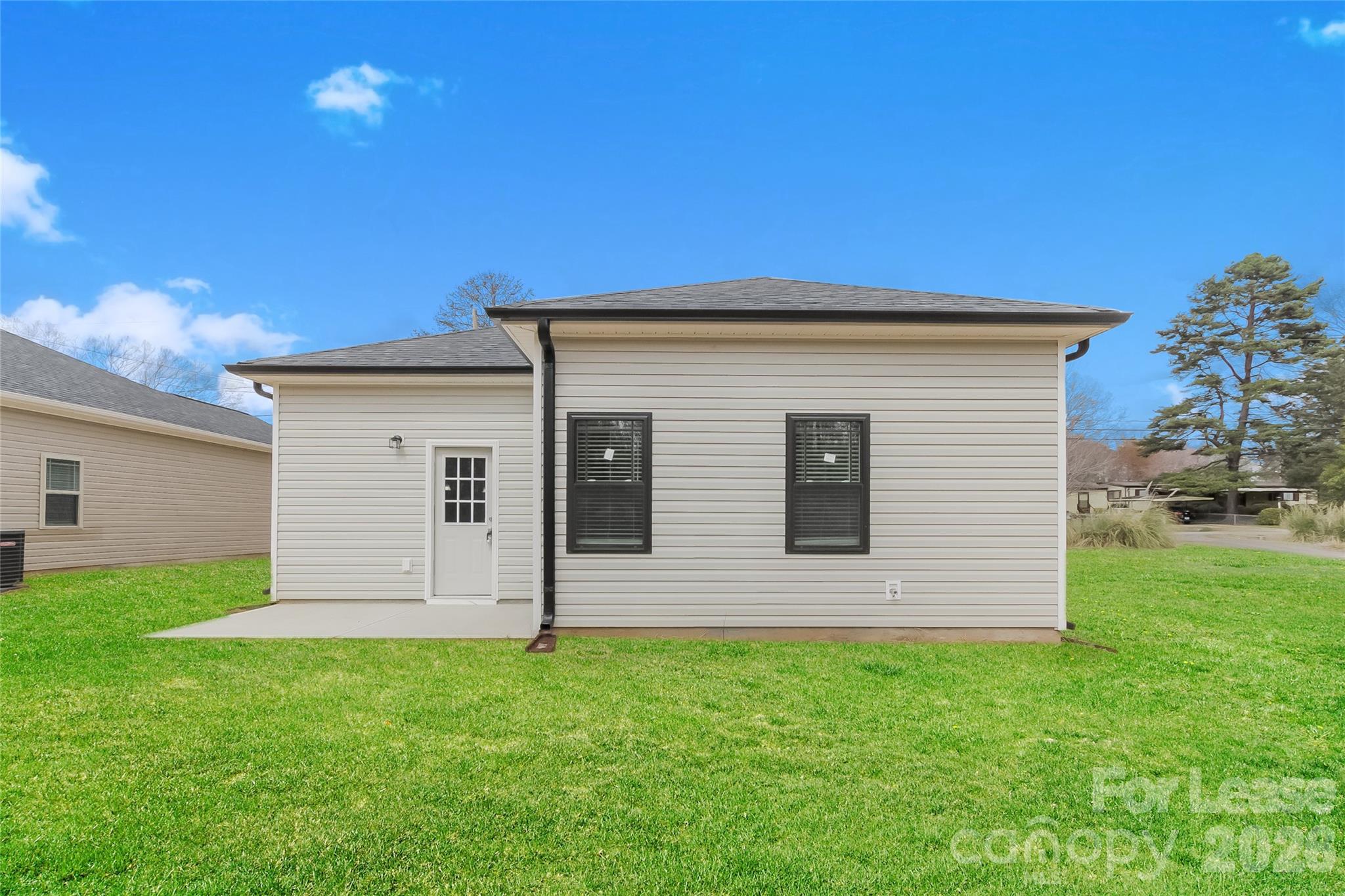5417 Skycrest Drive Property Photo 15