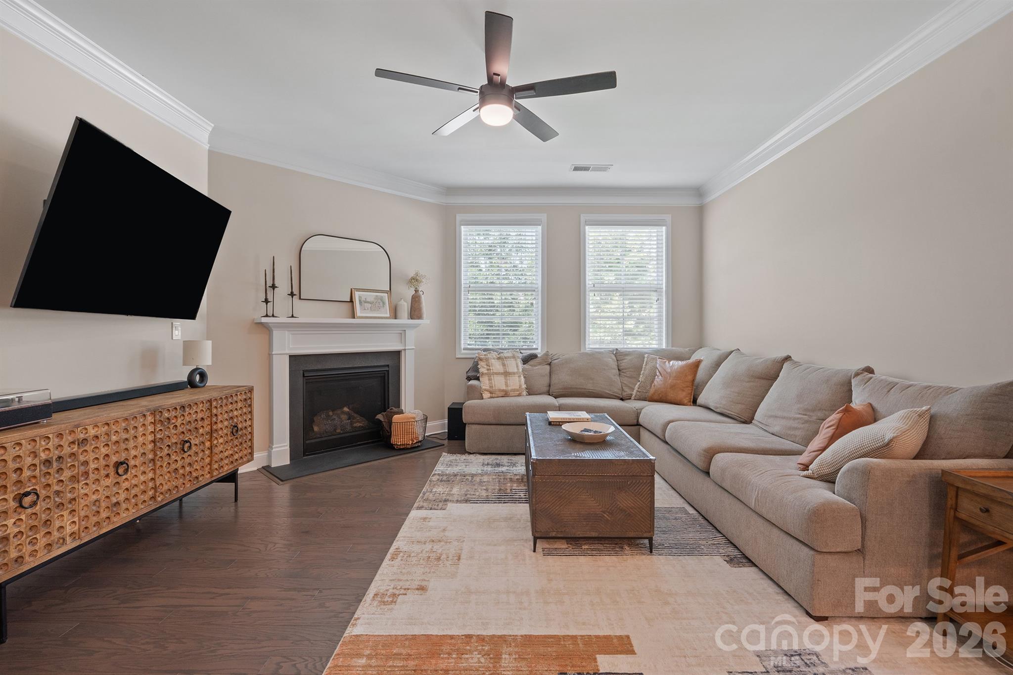 261 Robinwood Lane Property Photo 4