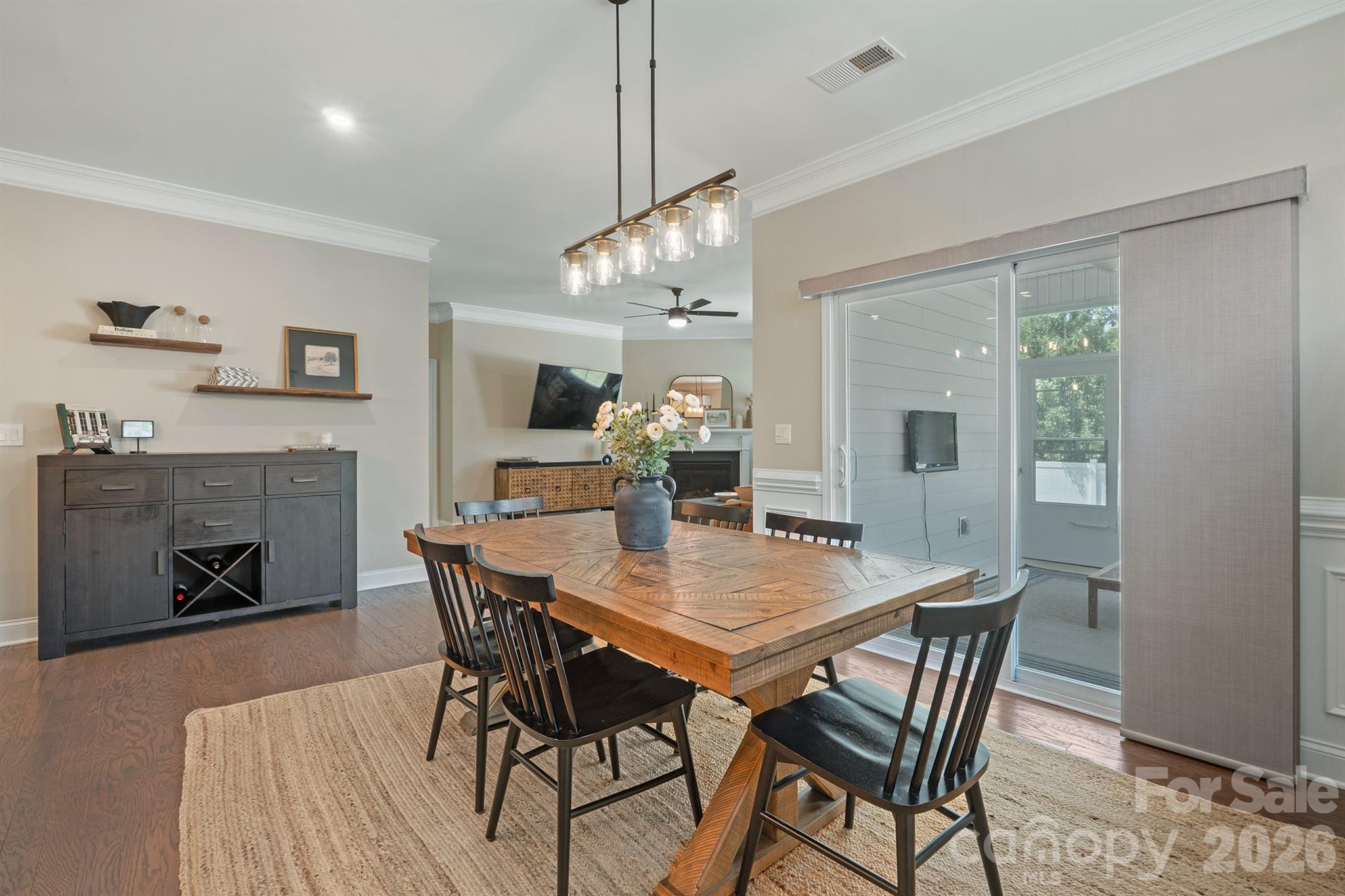 261 Robinwood Lane Property Photo 13