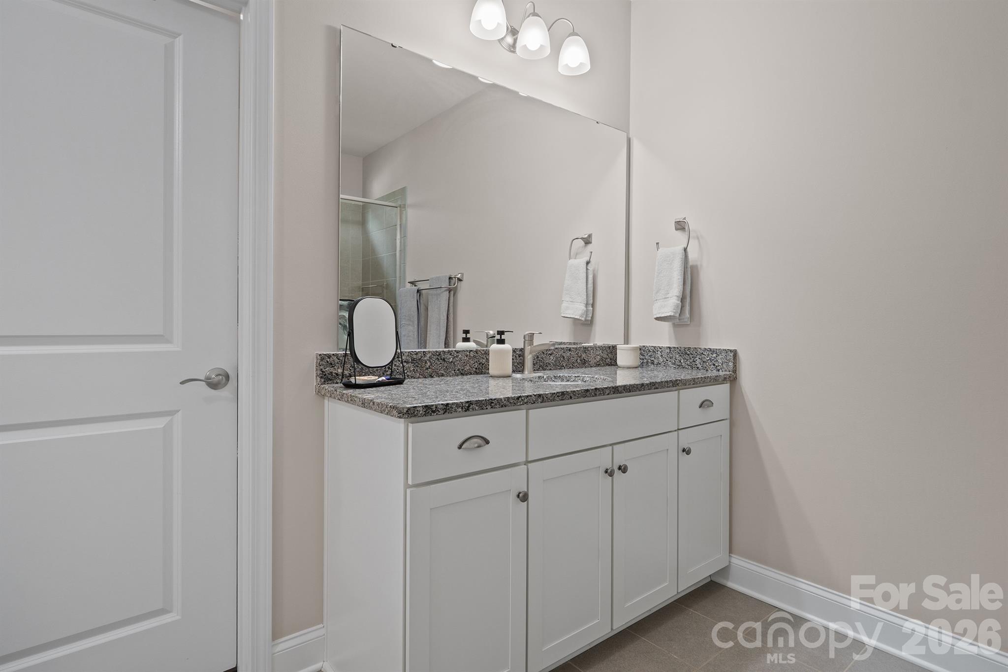 261 Robinwood Lane Property Photo 28