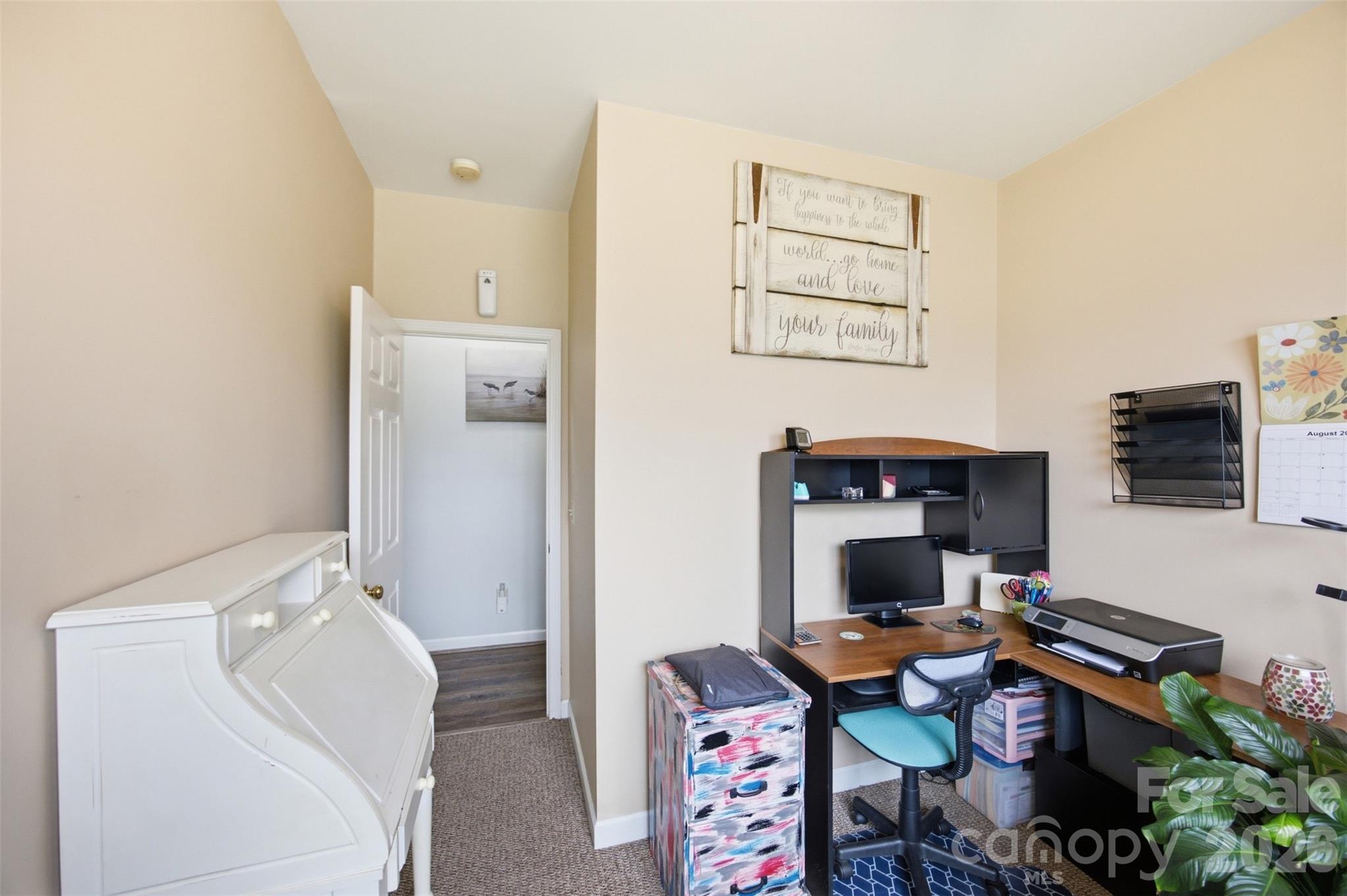 400 Brookhollow Drive Property Photo 21