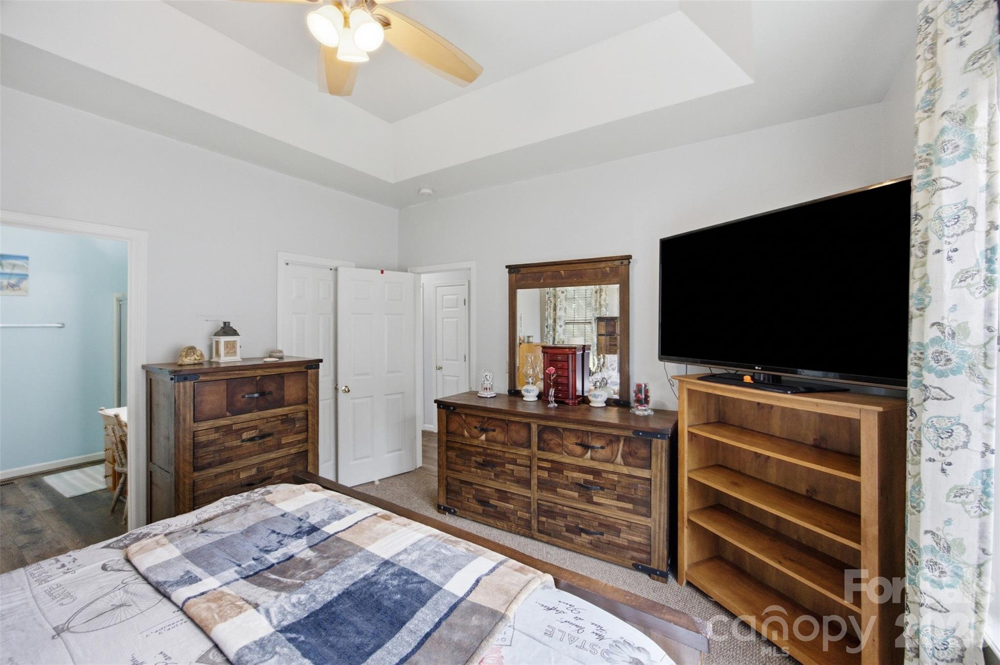 400 Brookhollow Drive Property Photo 27