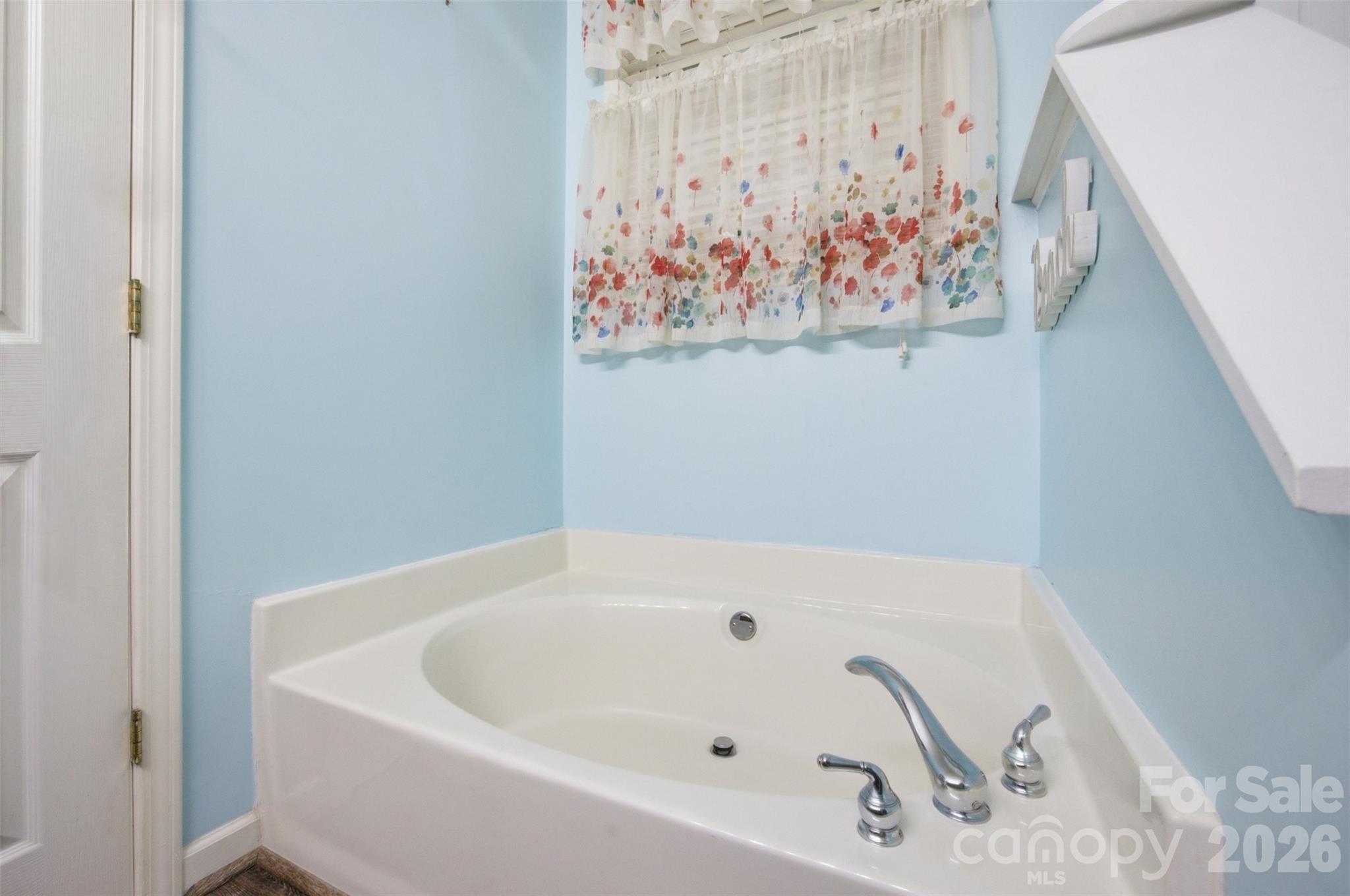 400 Brookhollow Drive Property Photo 31