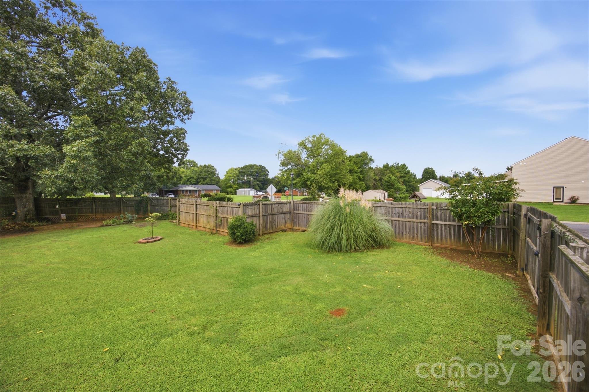 400 Brookhollow Drive Property Photo 38