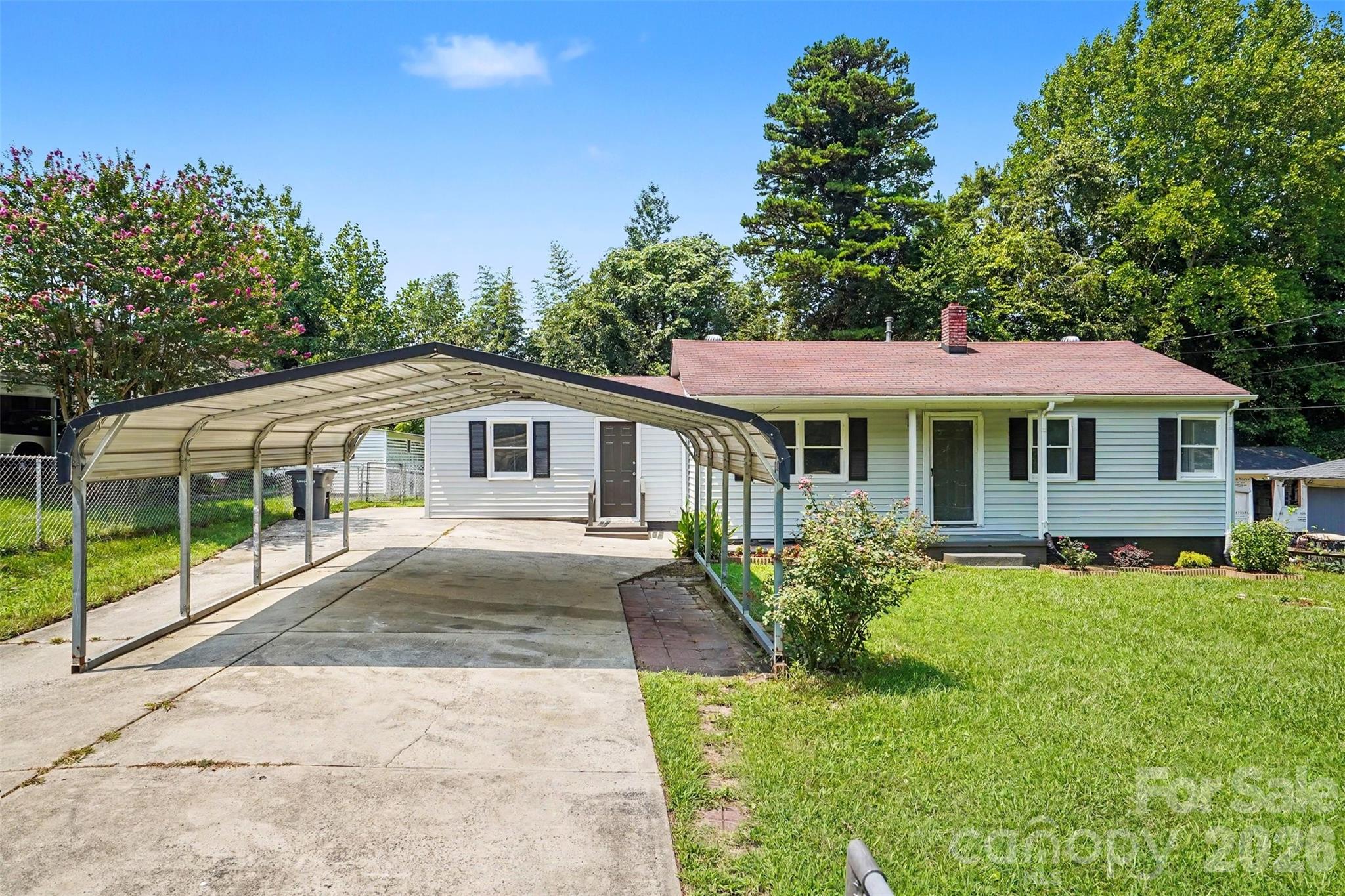 1333 Washington Lane Property Photo 1