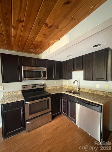 201 S Hoskins Road 318 Property Photo 6