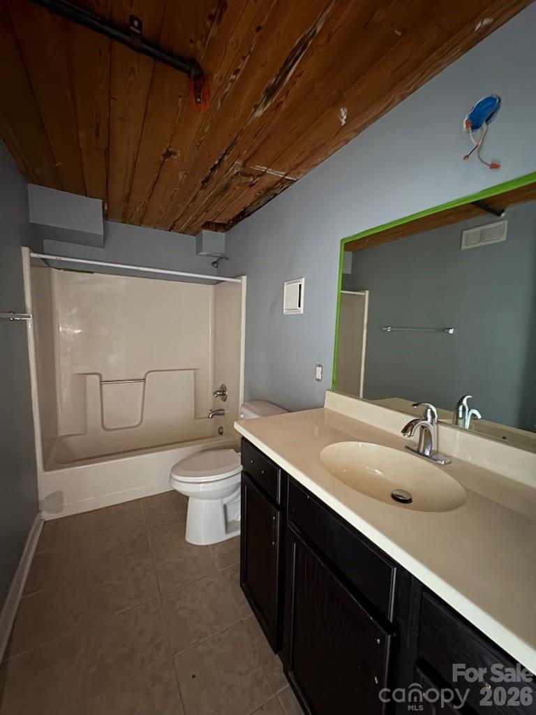 201 S Hoskins Road 318 Property Photo 13
