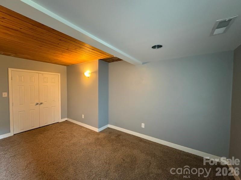 201 S Hoskins Road 318 Property Photo 23