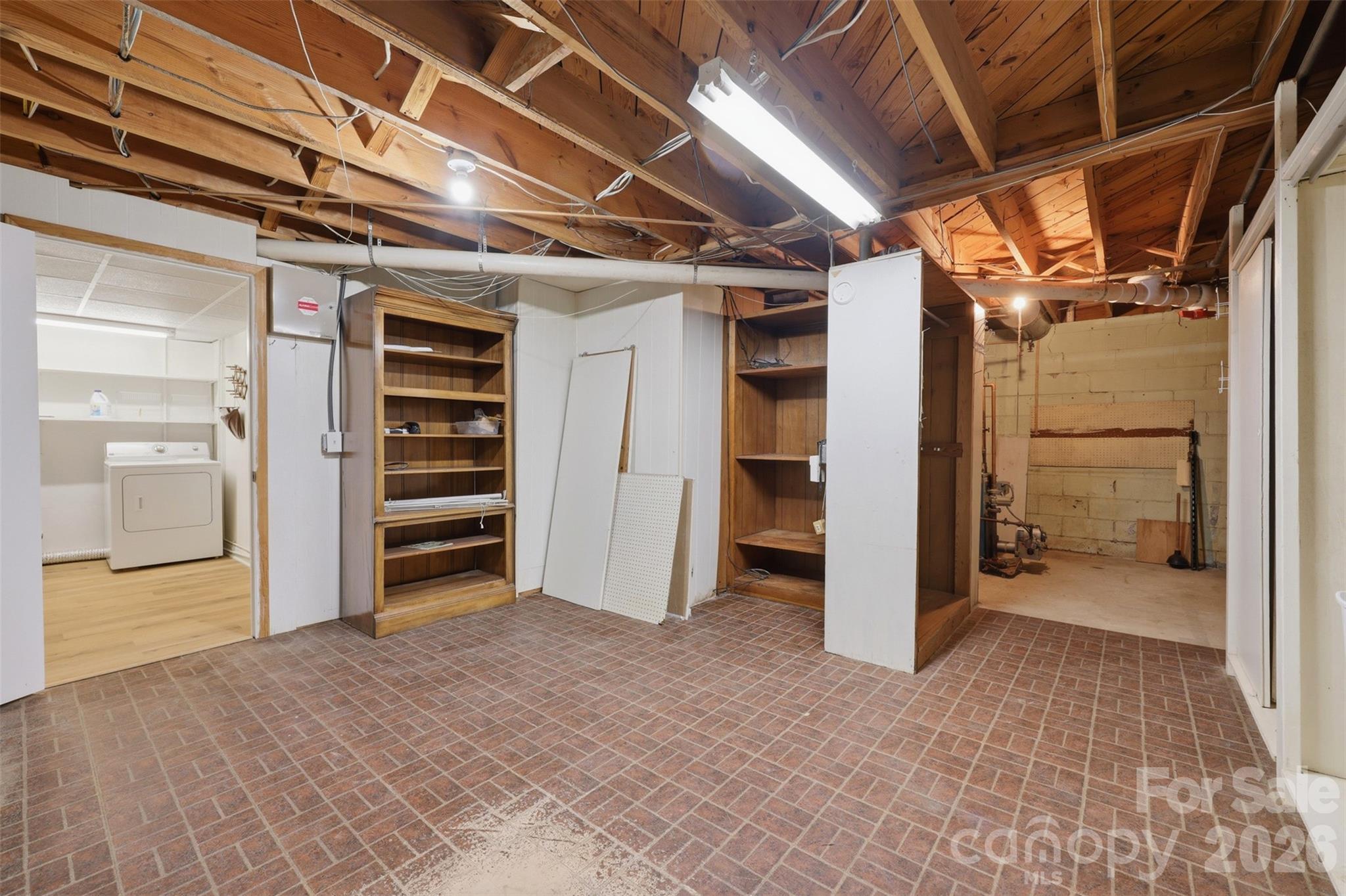 401 S East End Avenue Property Photo 33