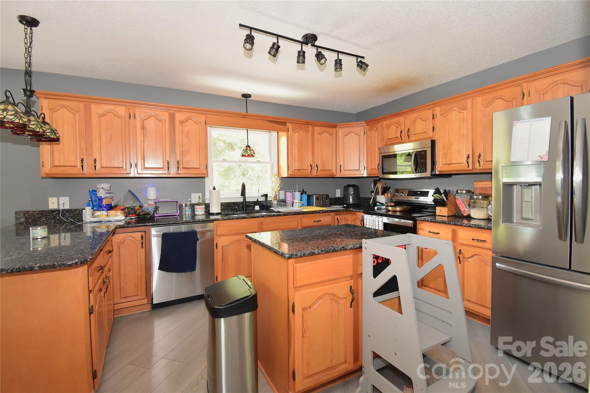 36 Cardinal Lane Property Photo 7