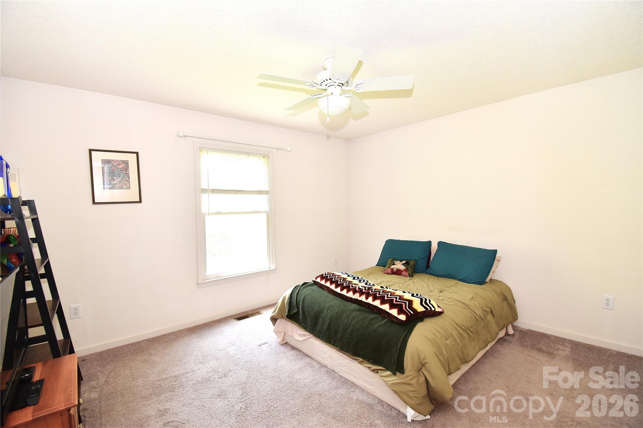 36 Cardinal Lane Property Photo 17