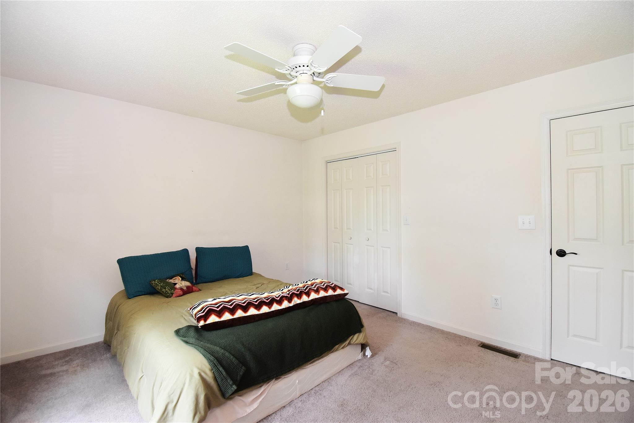 36 Cardinal Lane Property Photo 18