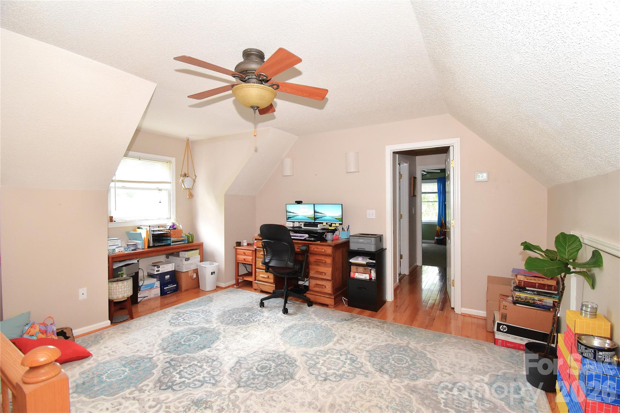 36 Cardinal Lane Property Photo 23