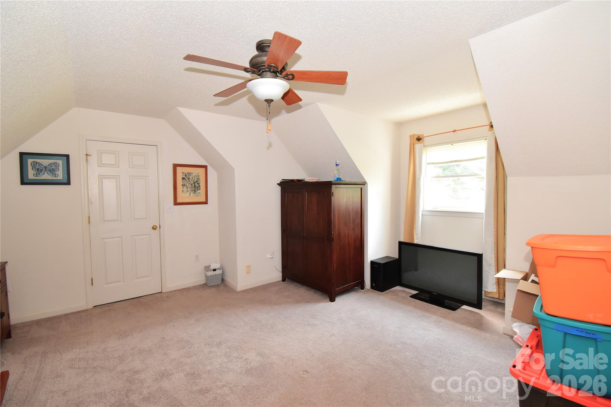 36 Cardinal Lane Property Photo 28