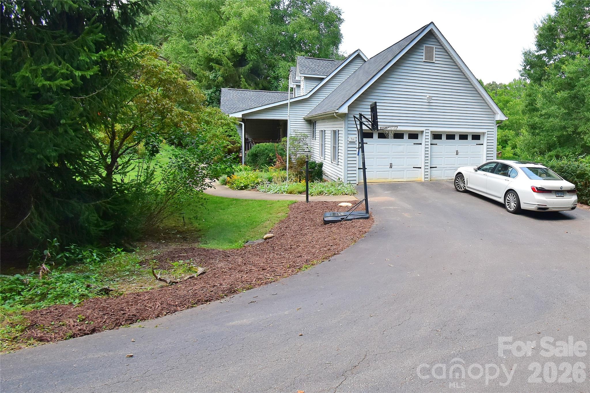 36 Cardinal Lane Property Photo 36