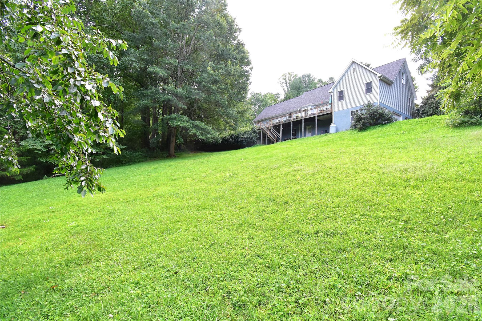 36 Cardinal Lane Property Photo 40