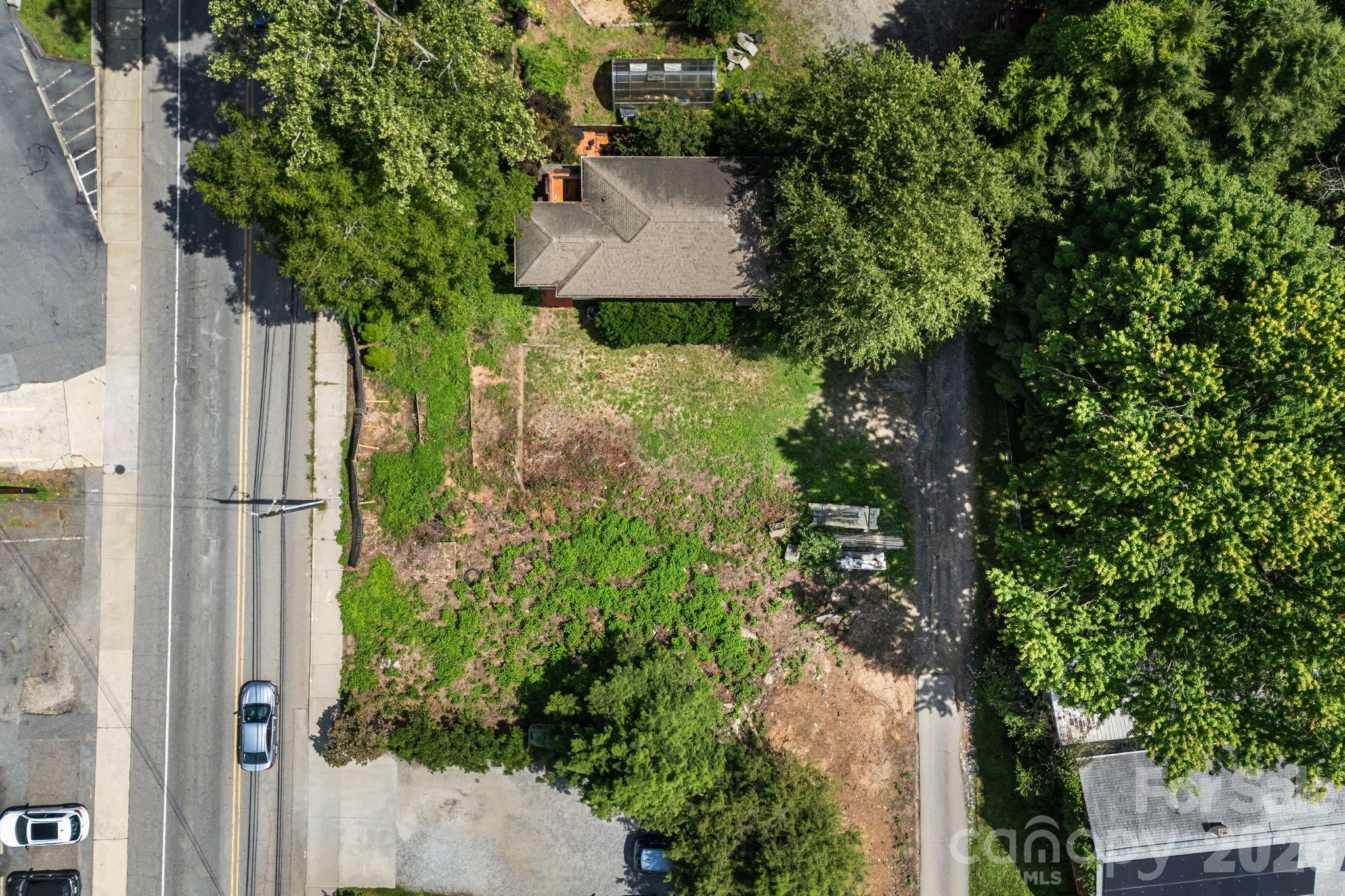 9999 Haywood Road Property Photo 3