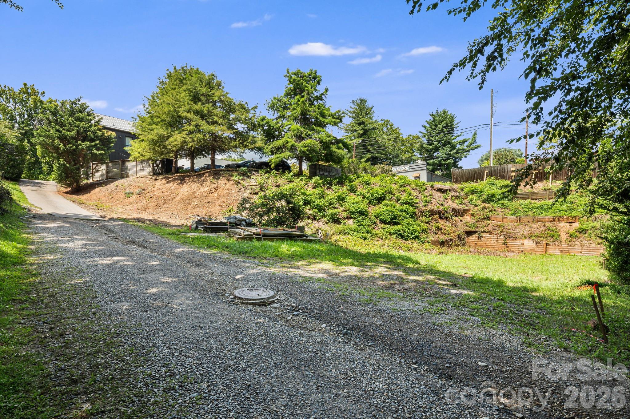 9999 Haywood Road Property Photo 6