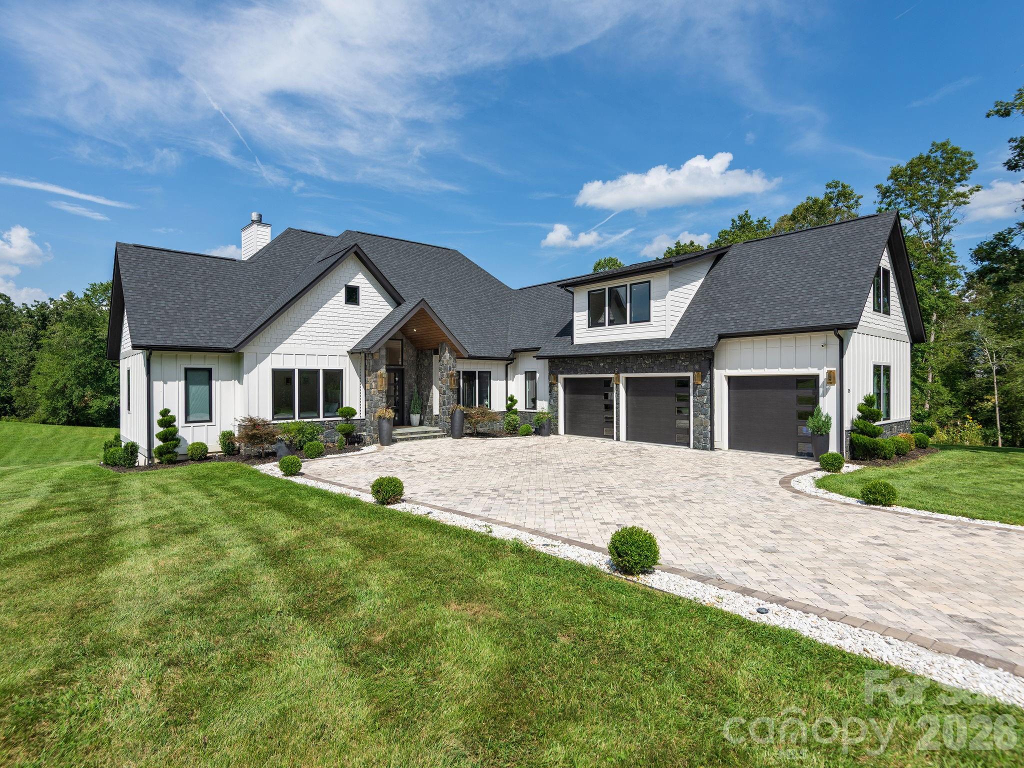 38 Thistle Lane Property Photo 6