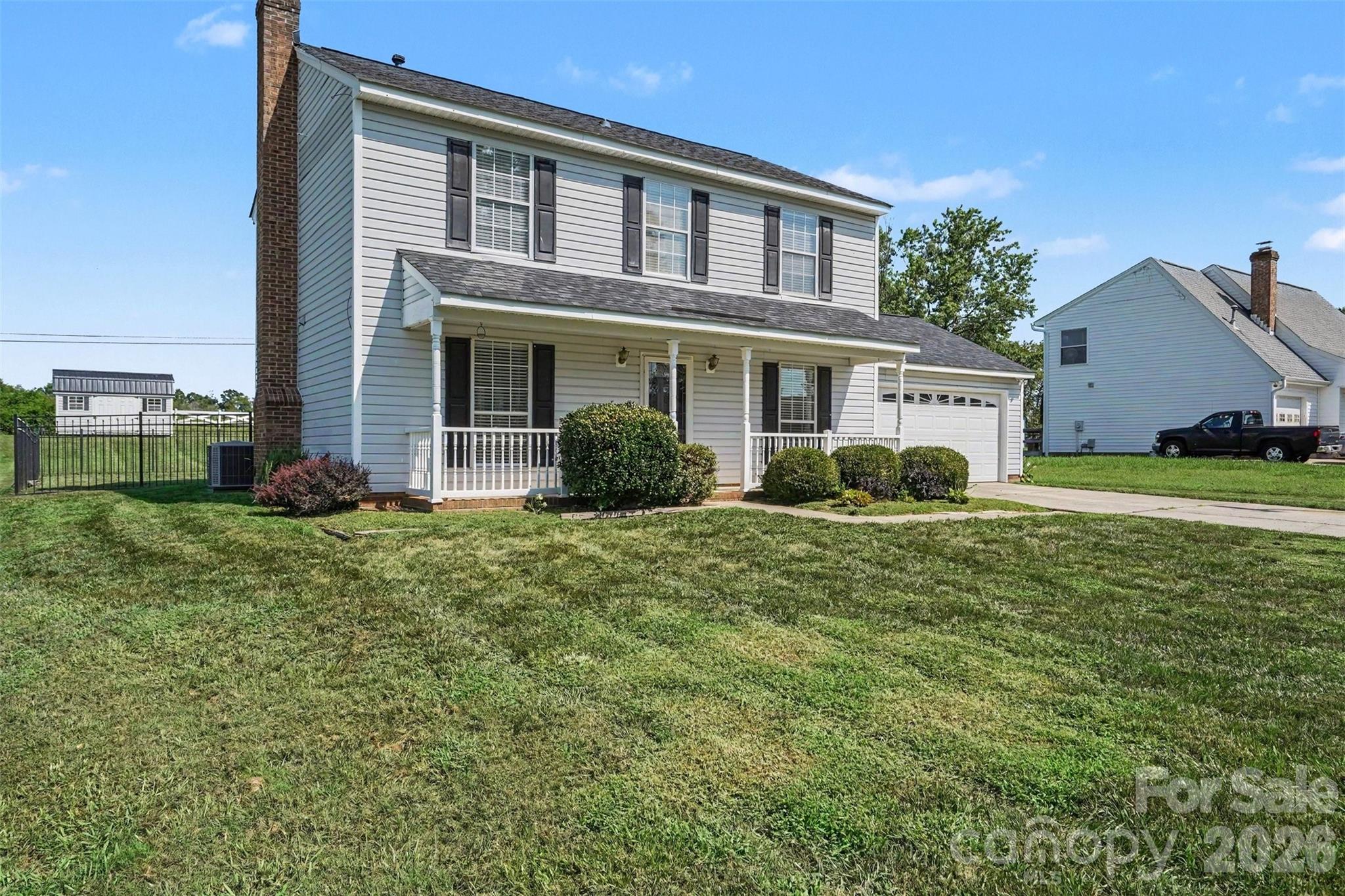 8512 Indian Summer Trail Property Photo 2
