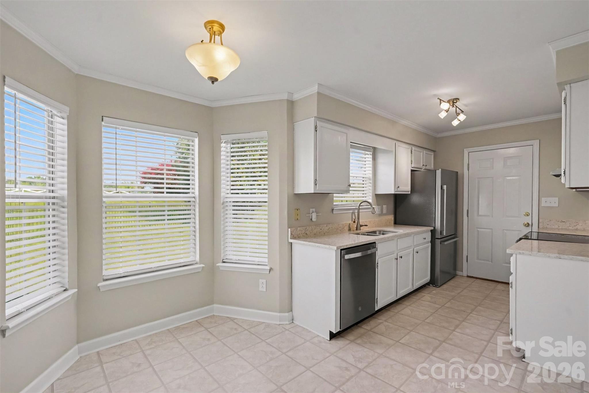 8512 Indian Summer Trail Property Photo 10