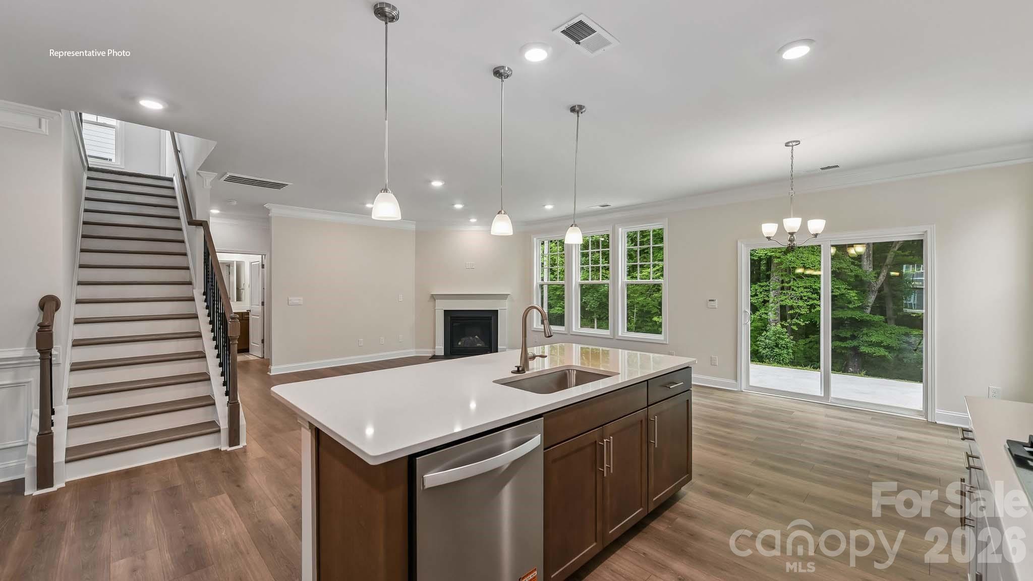 9123 Carver Avenue Property Photo 8