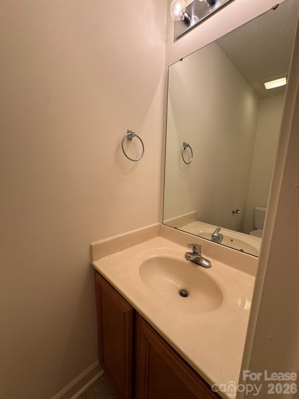 199 Clusters Circle Property Photo 18