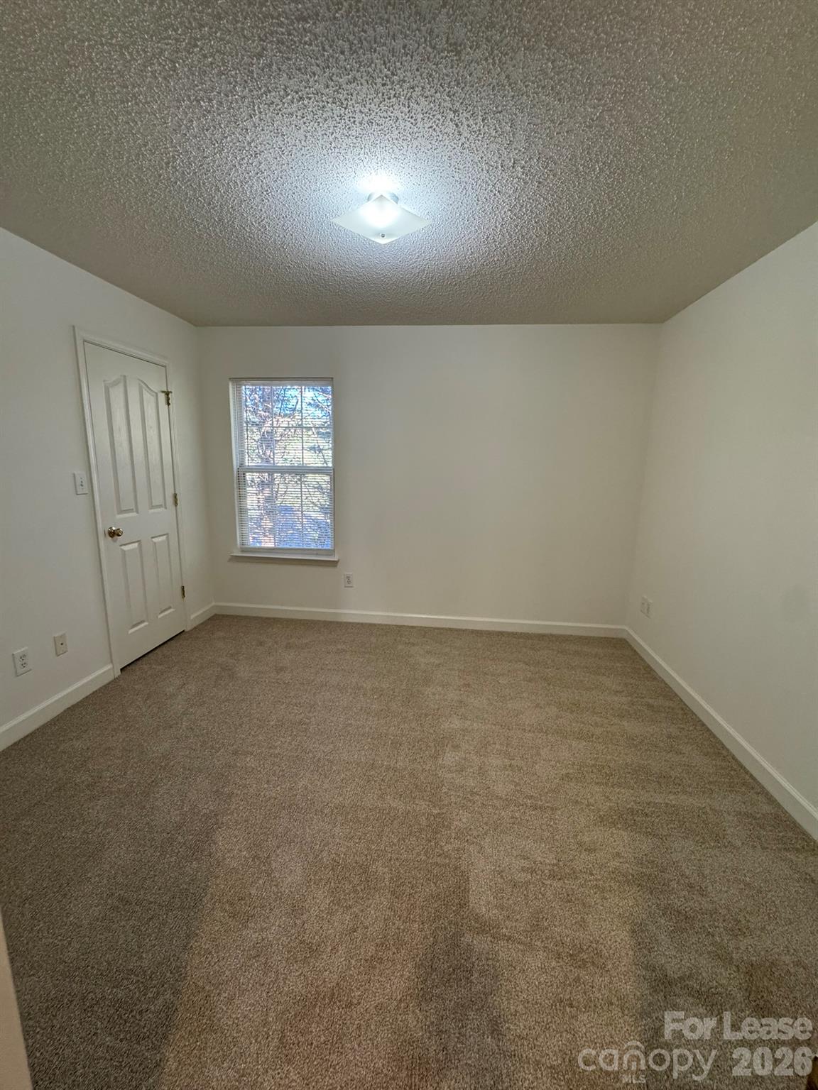 199 Clusters Circle Property Photo 30