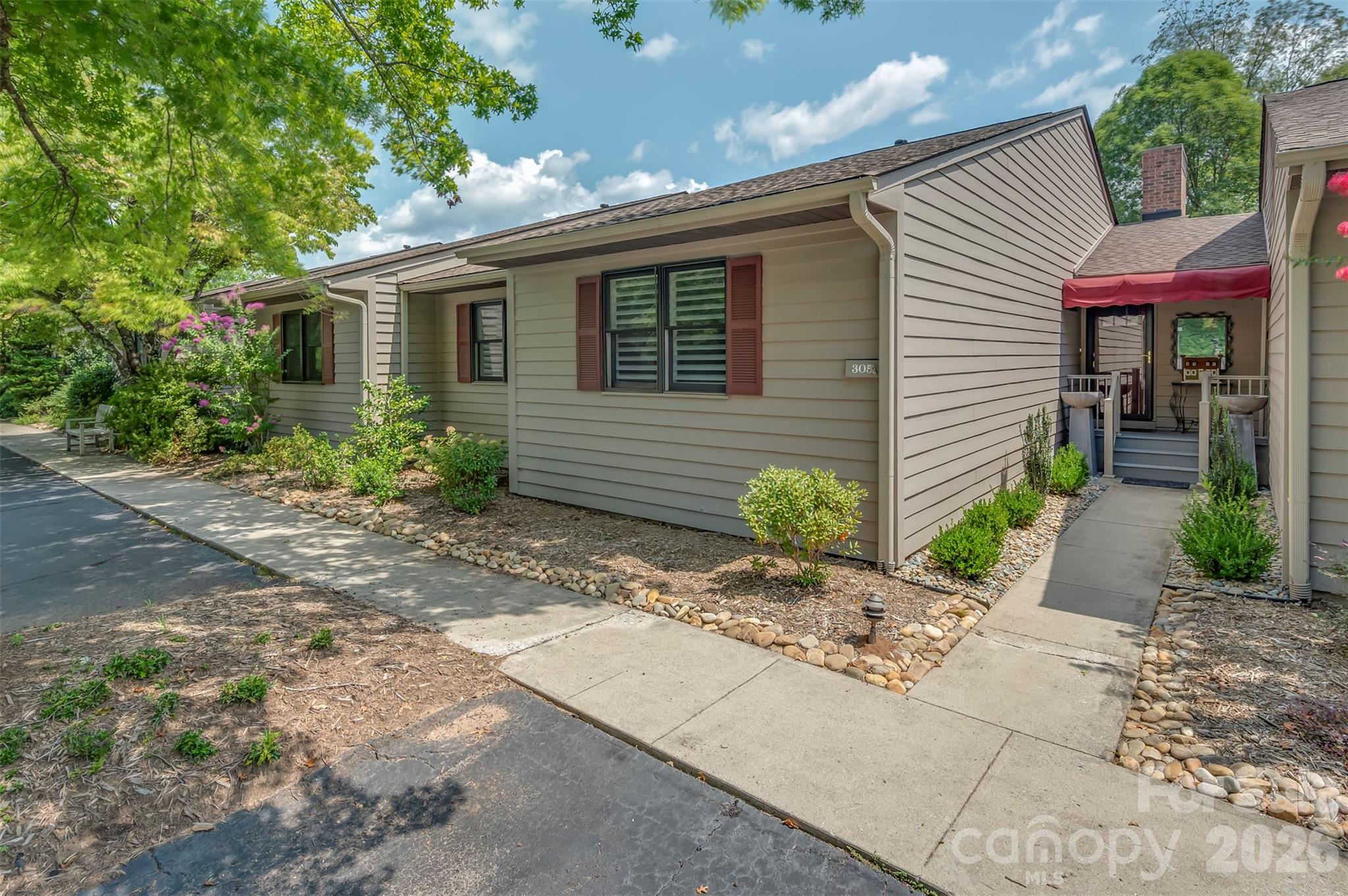77 Chestnut Street 305 Property Photo 3