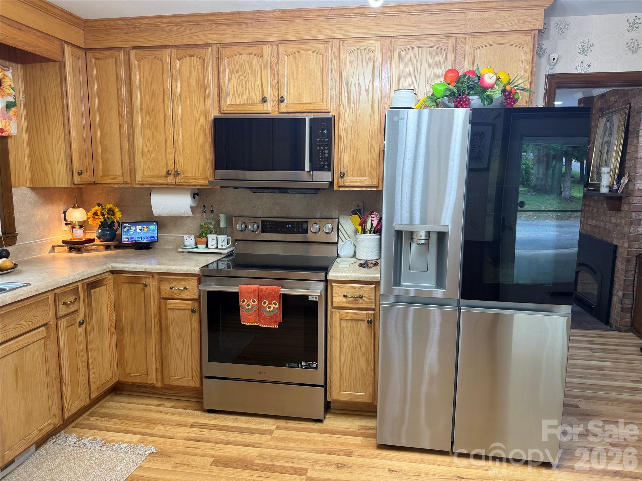 1110 Oak Hill Drive Property Photo 6