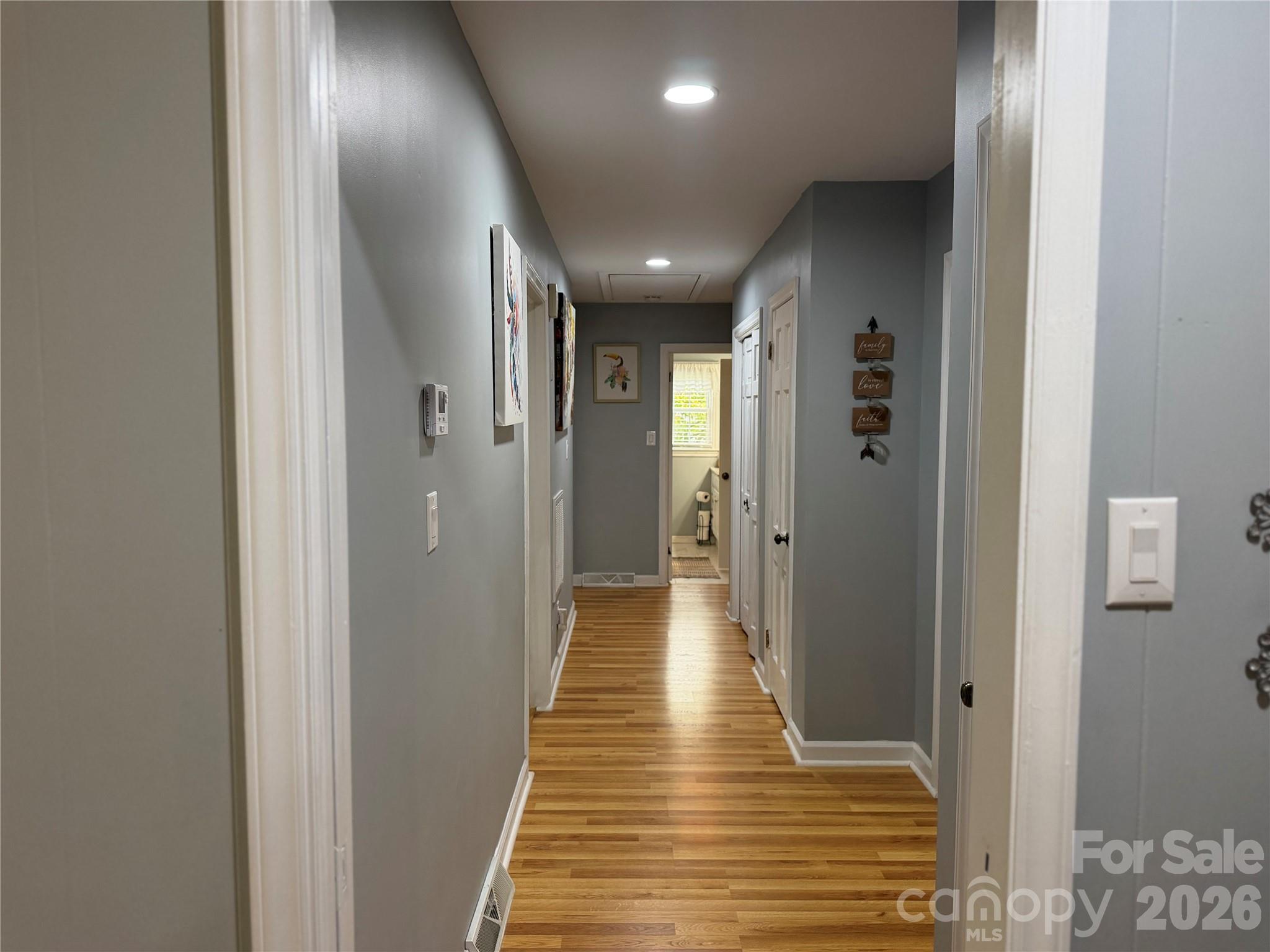 1110 Oak Hill Drive Property Photo 12