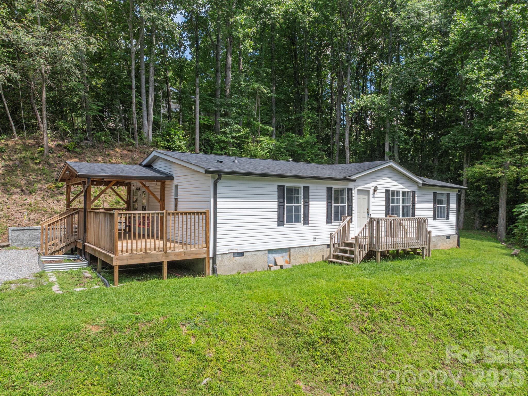 152 Hollon Cove Property Photo 1